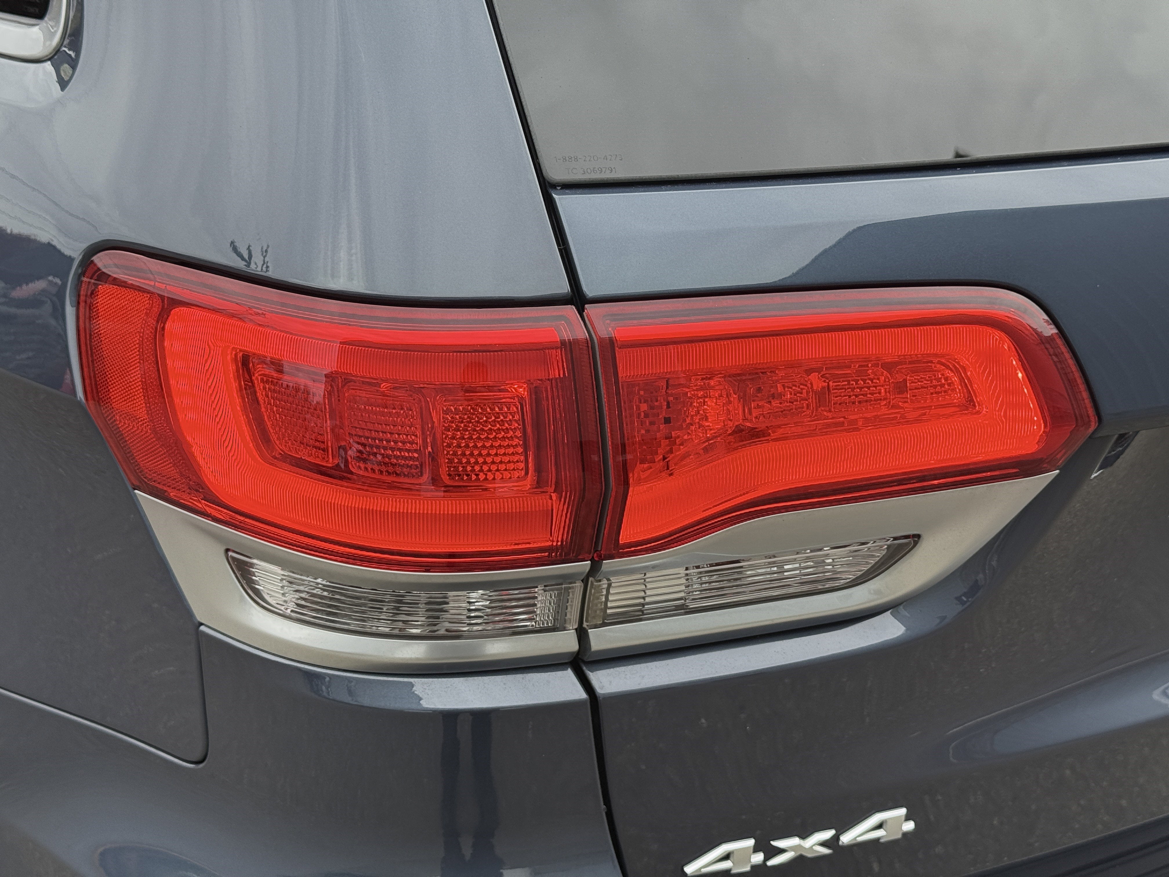 2020 Jeep Grand Cherokee Summit