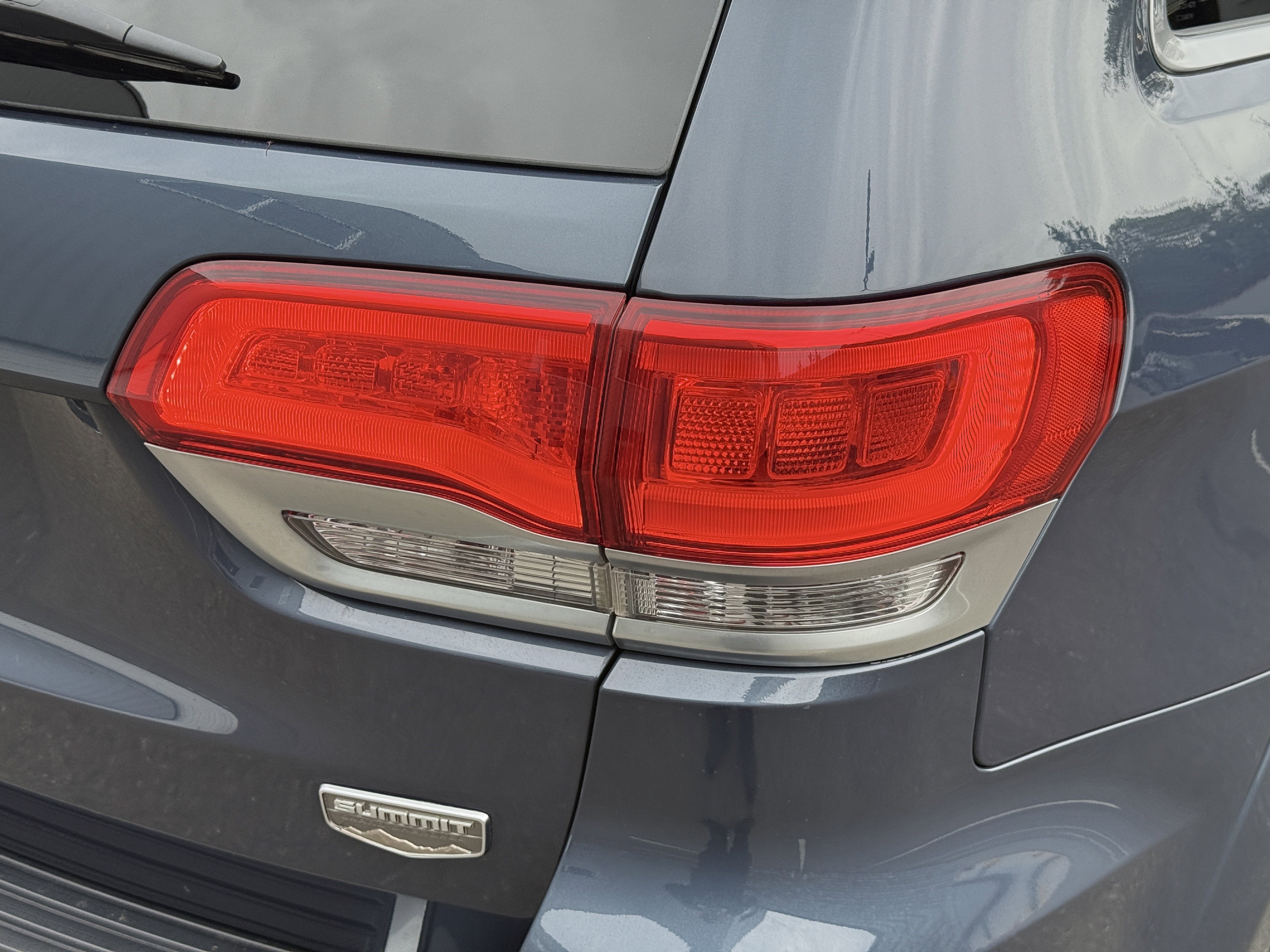2020 Jeep Grand Cherokee Summit