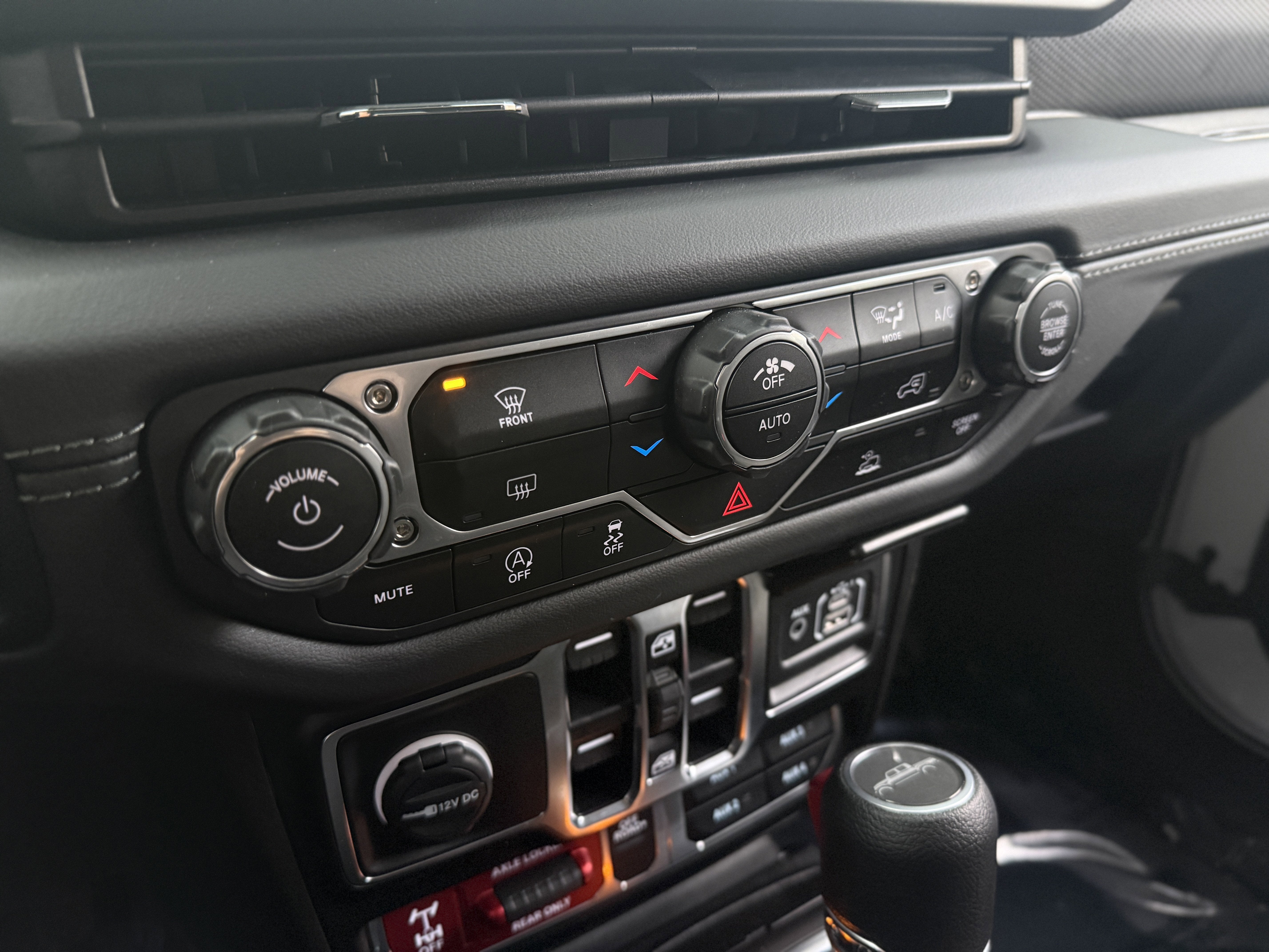 2025 Jeep Gladiator Mojave X