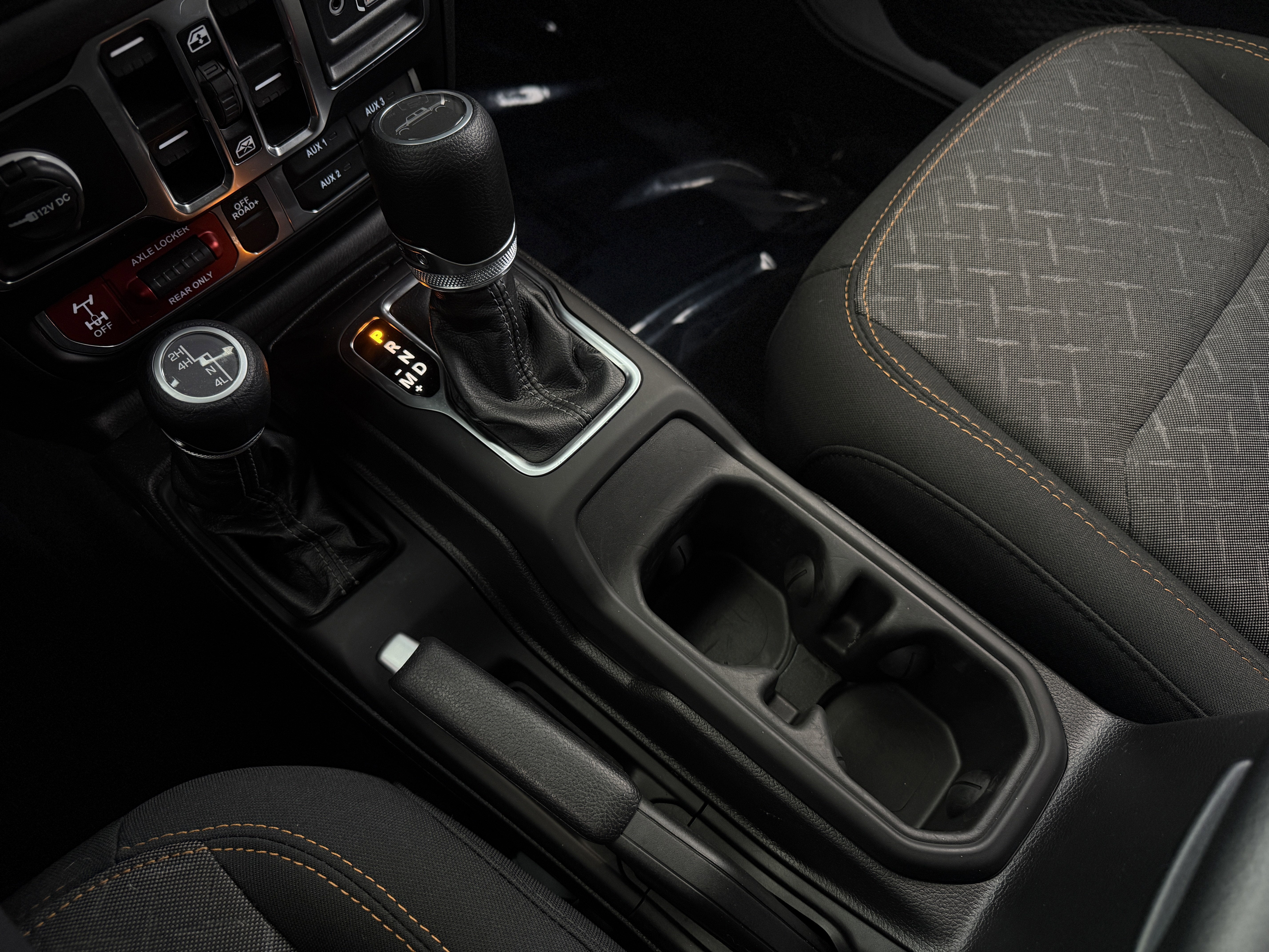 2025 Jeep Gladiator Mojave X