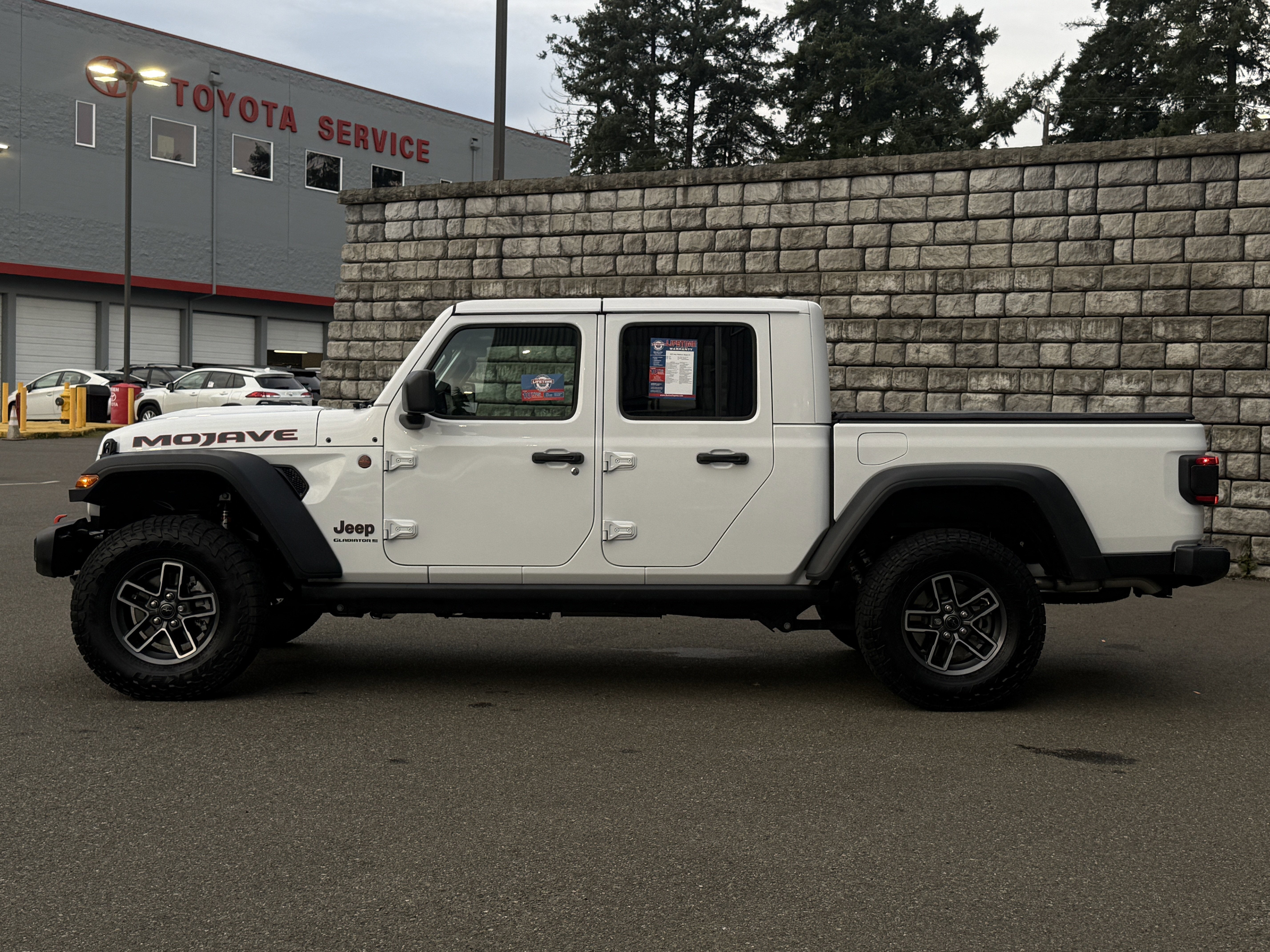 2025 Jeep Gladiator Mojave X