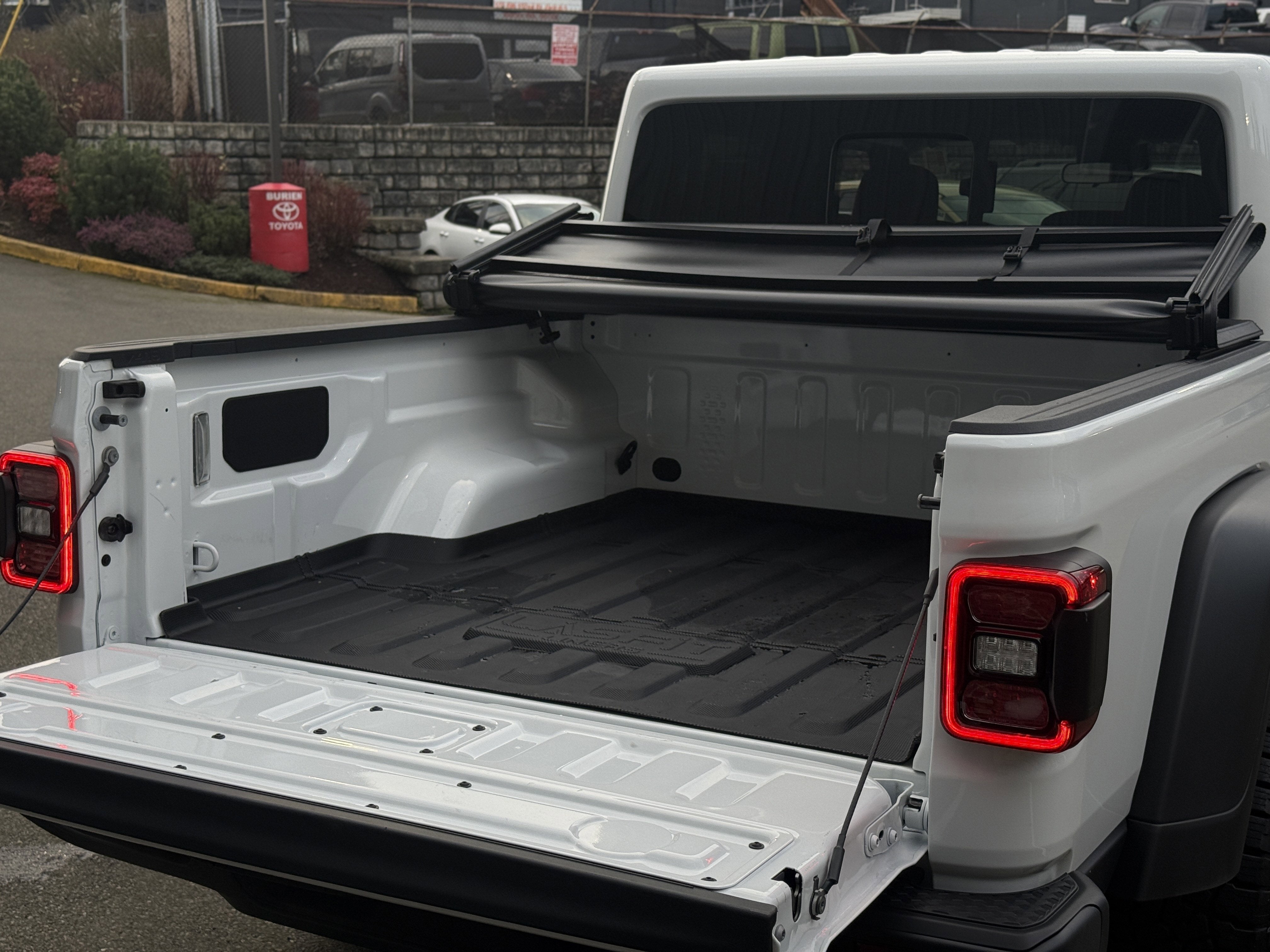 2025 Jeep Gladiator Mojave X