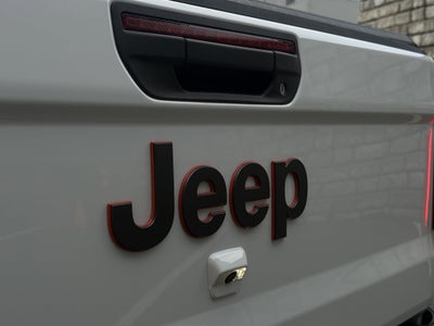 2025 Jeep Gladiator Mojave X