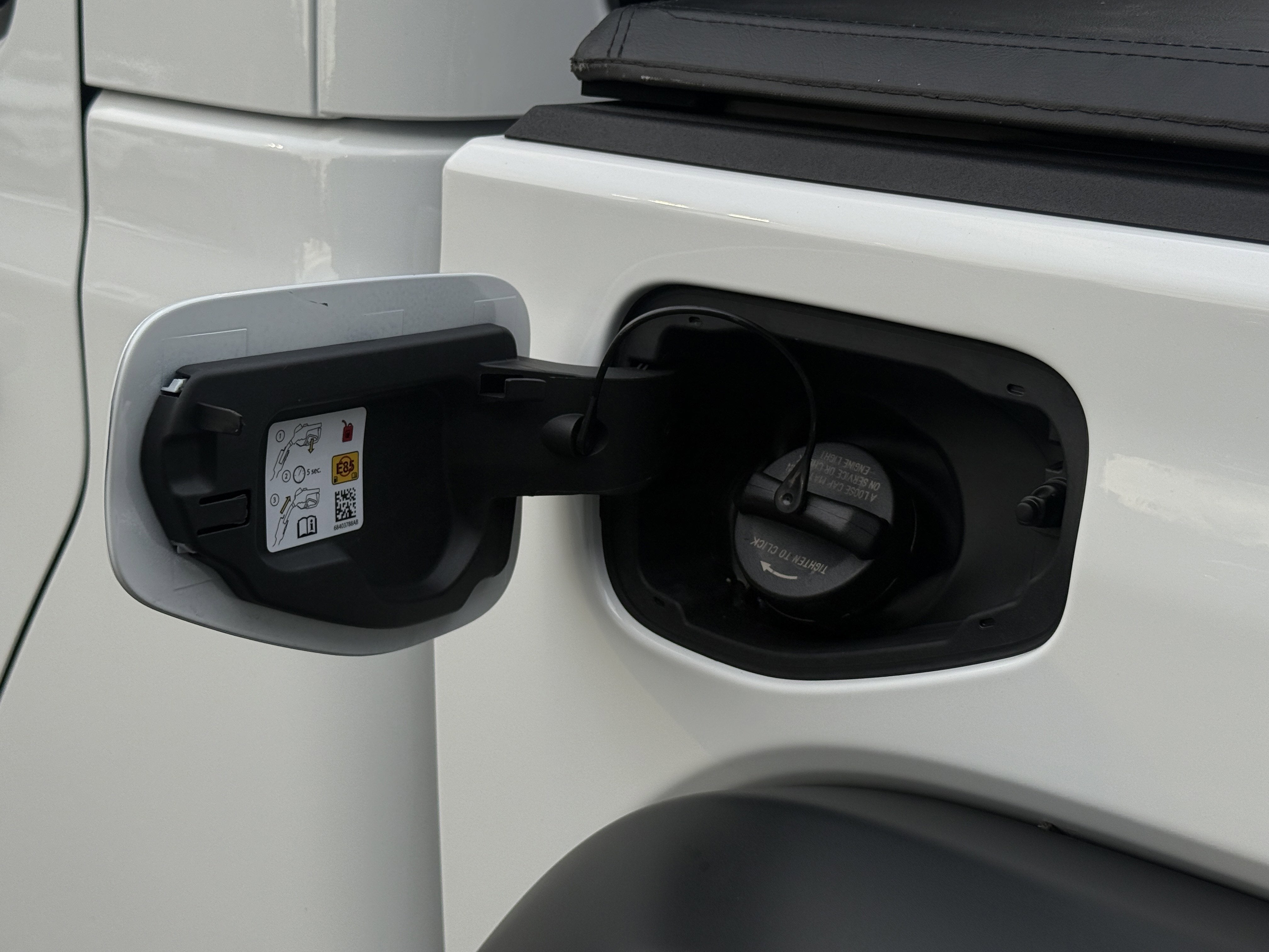 2025 Jeep Gladiator Mojave X