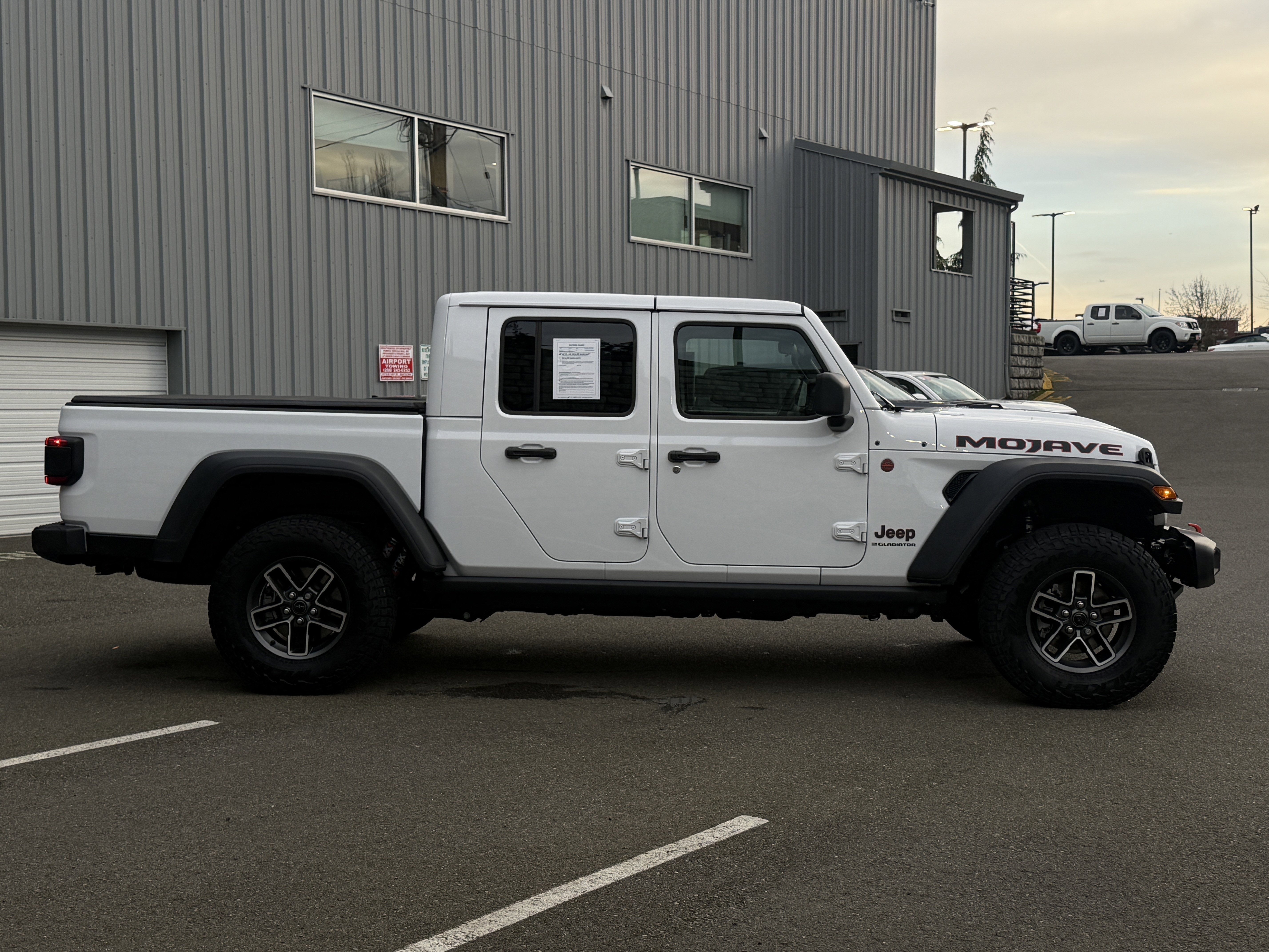 2025 Jeep Gladiator Mojave X