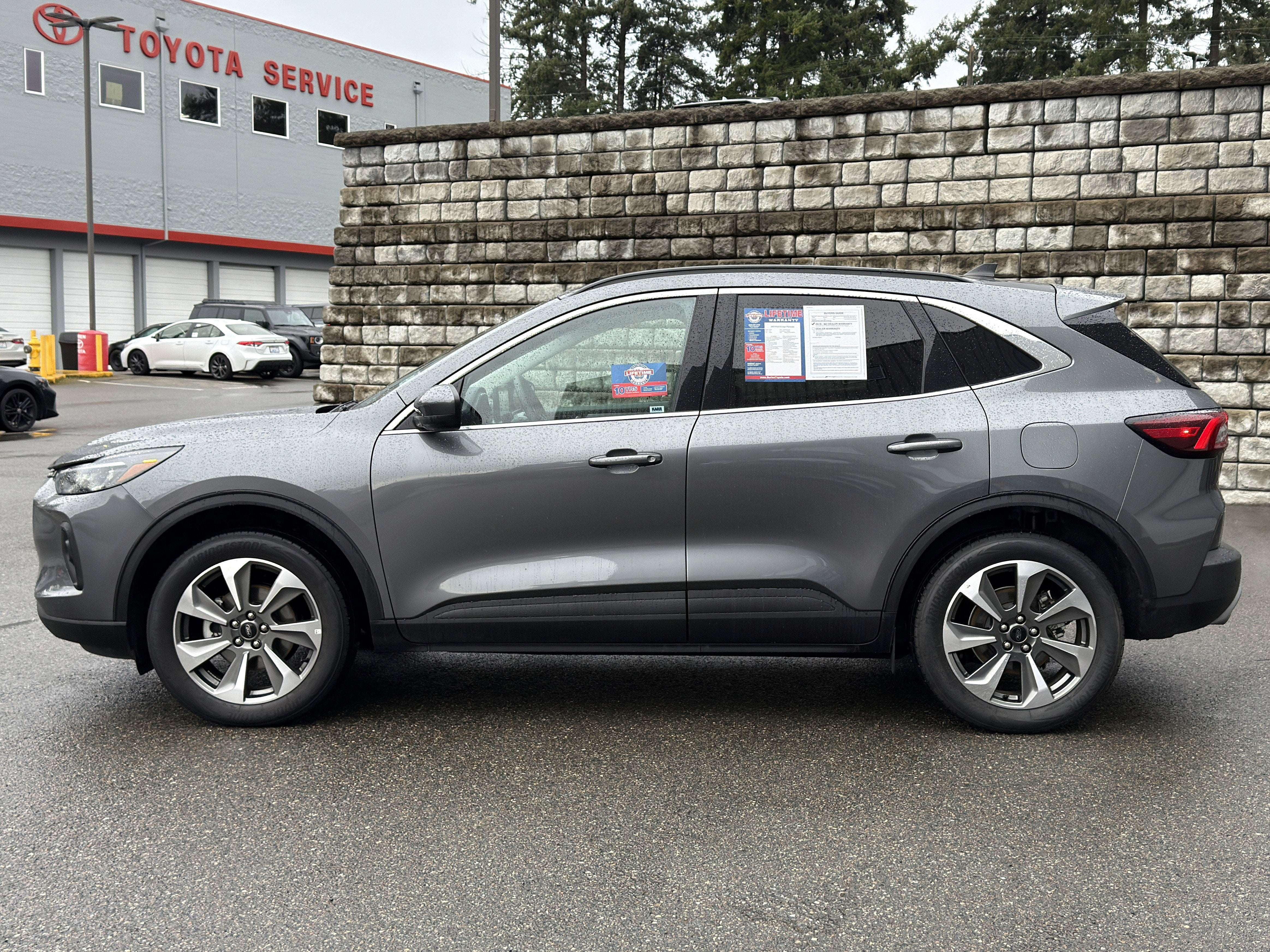 2025 Ford Escape Platinum