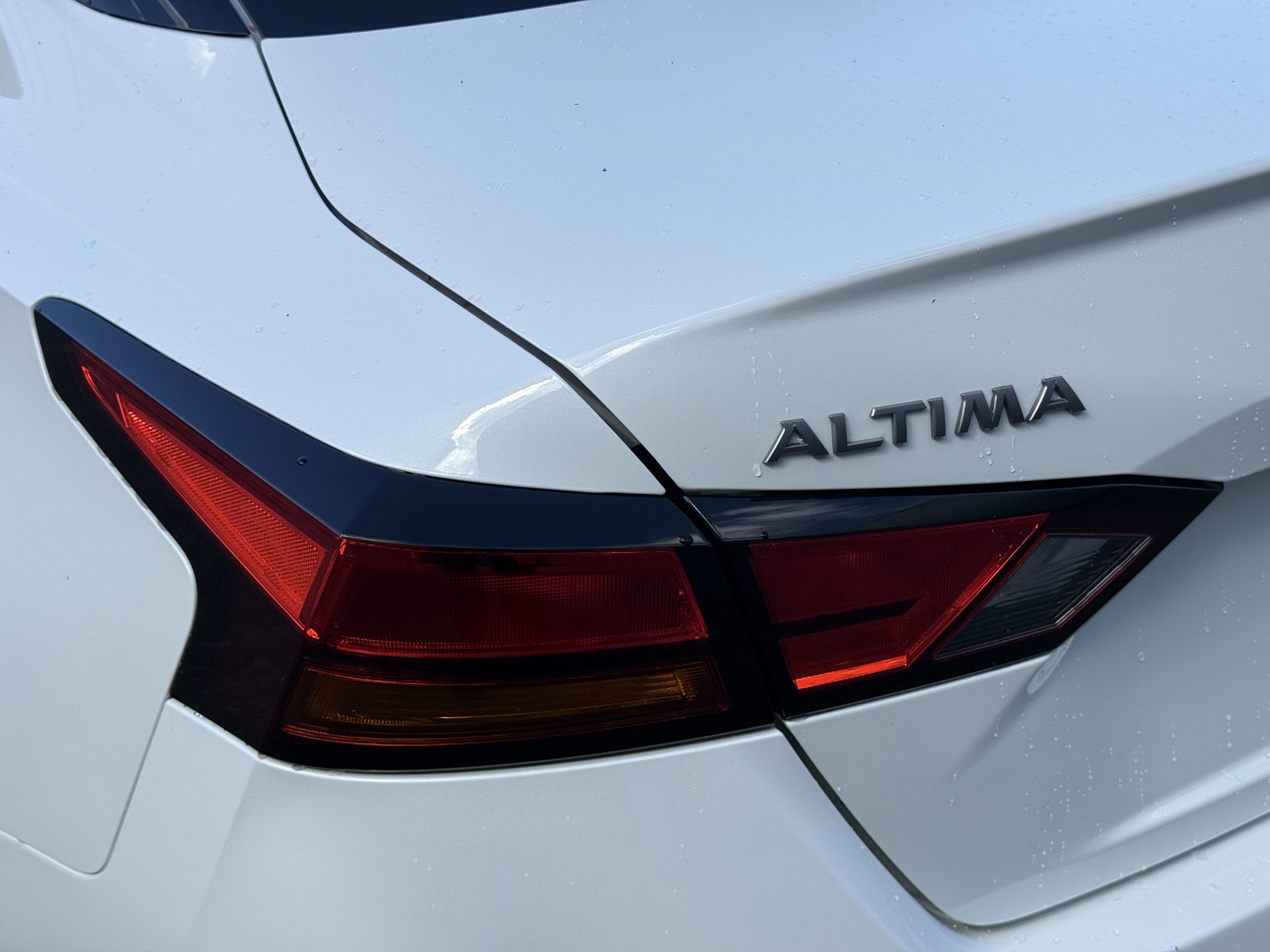 2025 Nissan Altima 2.5 SR