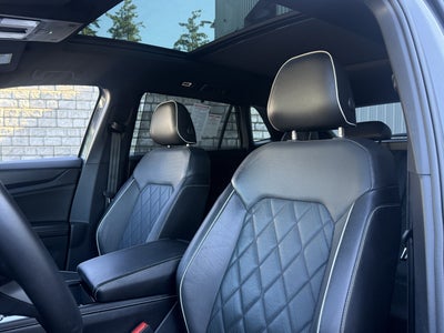2024 Volkswagen Atlas Cross Sport SEL Premium R-Line 4Motion