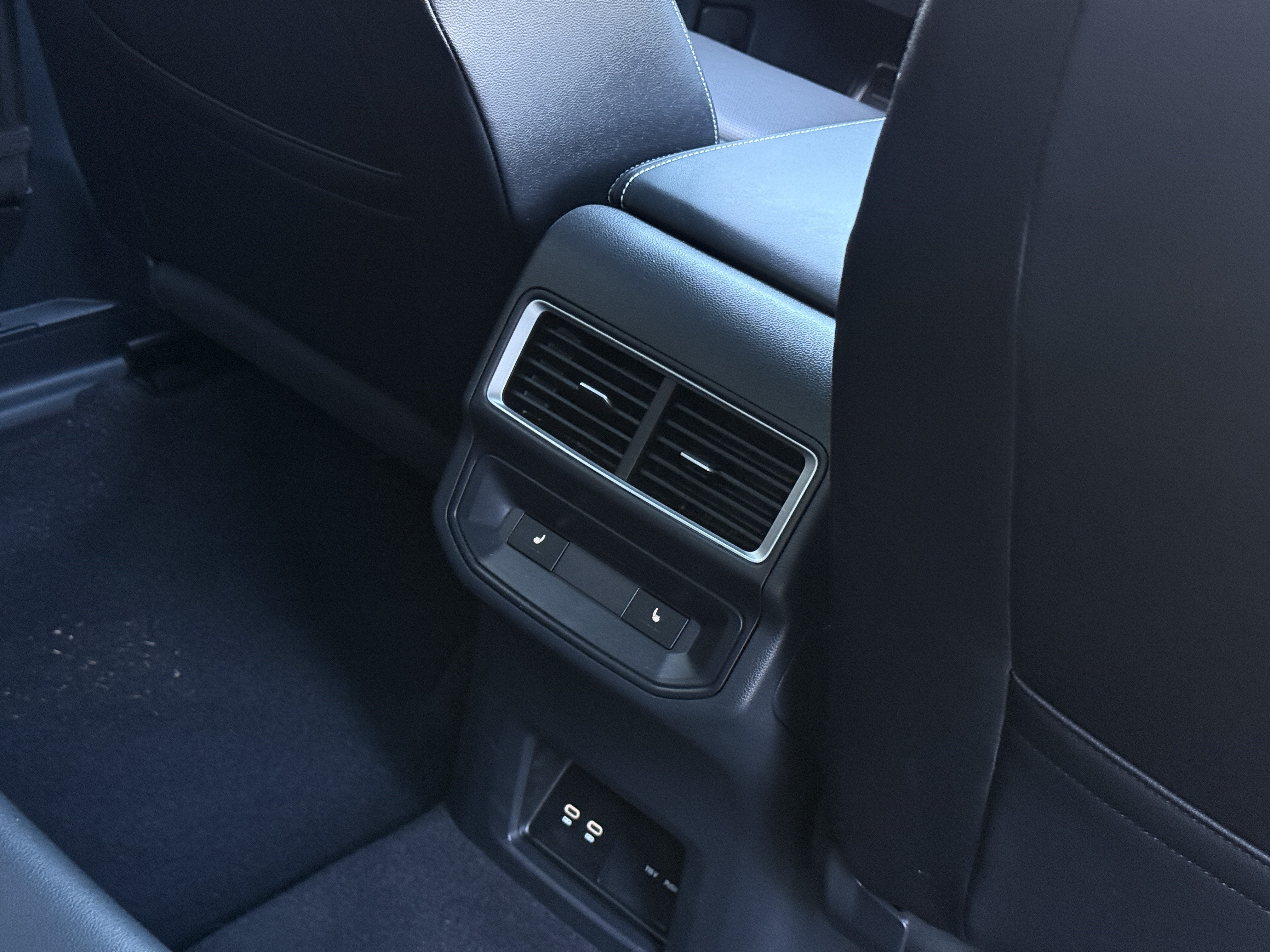 2024 Volkswagen Atlas Cross Sport SEL Premium R-Line 4Motion