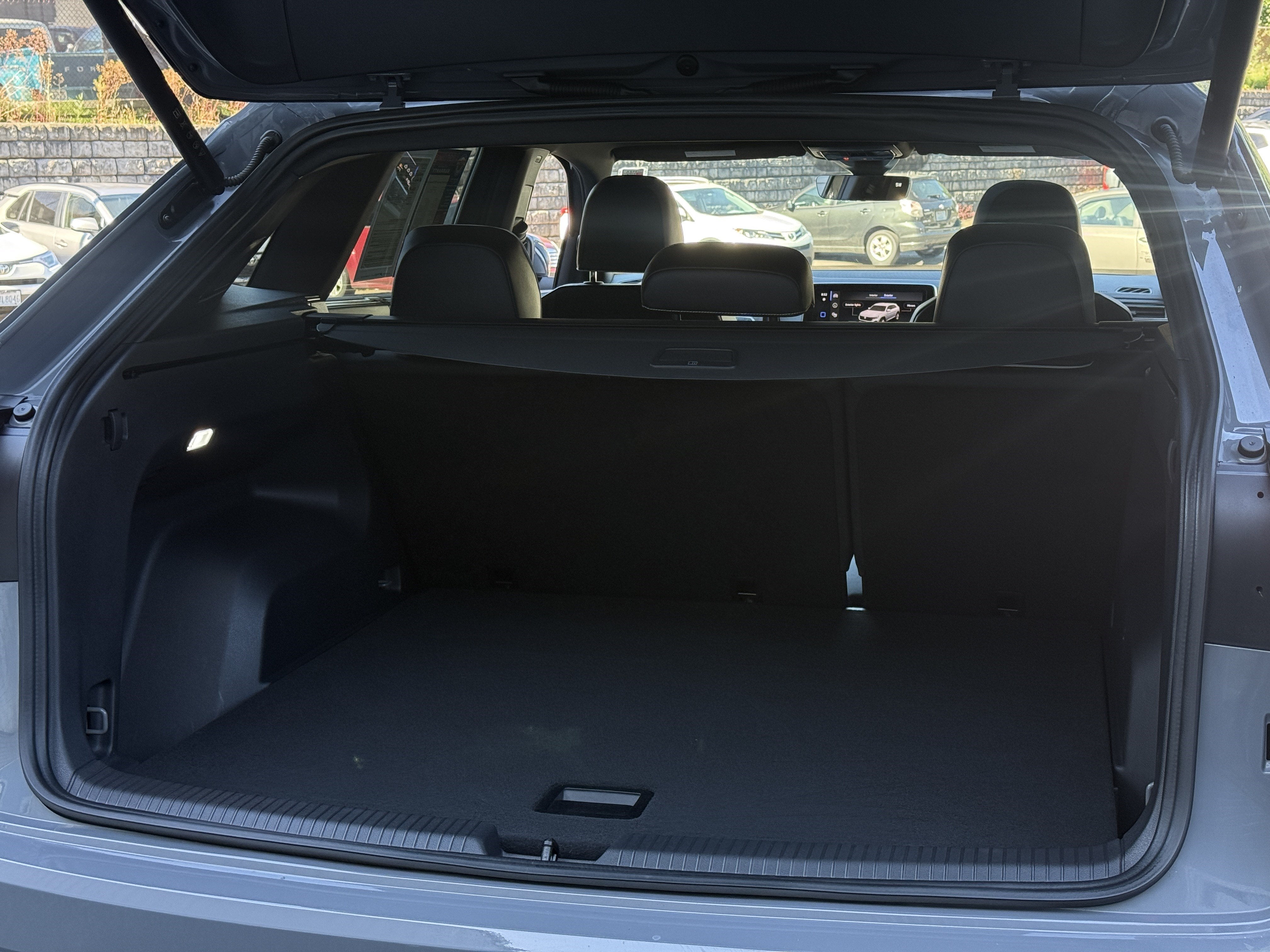 2024 Volkswagen Atlas Cross Sport SEL Premium R-Line 4Motion
