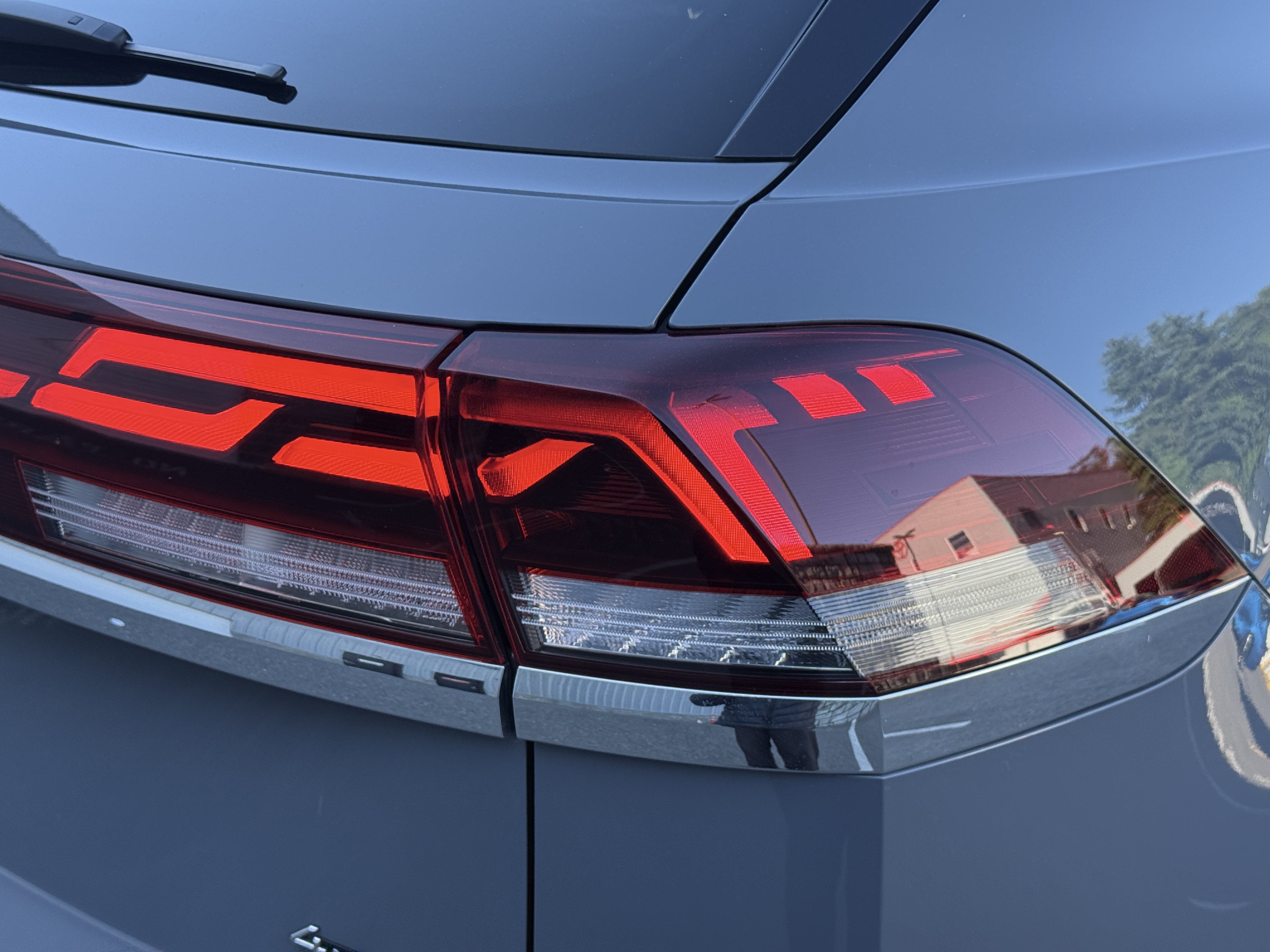 2024 Volkswagen Atlas Cross Sport SEL Premium R-Line 4Motion