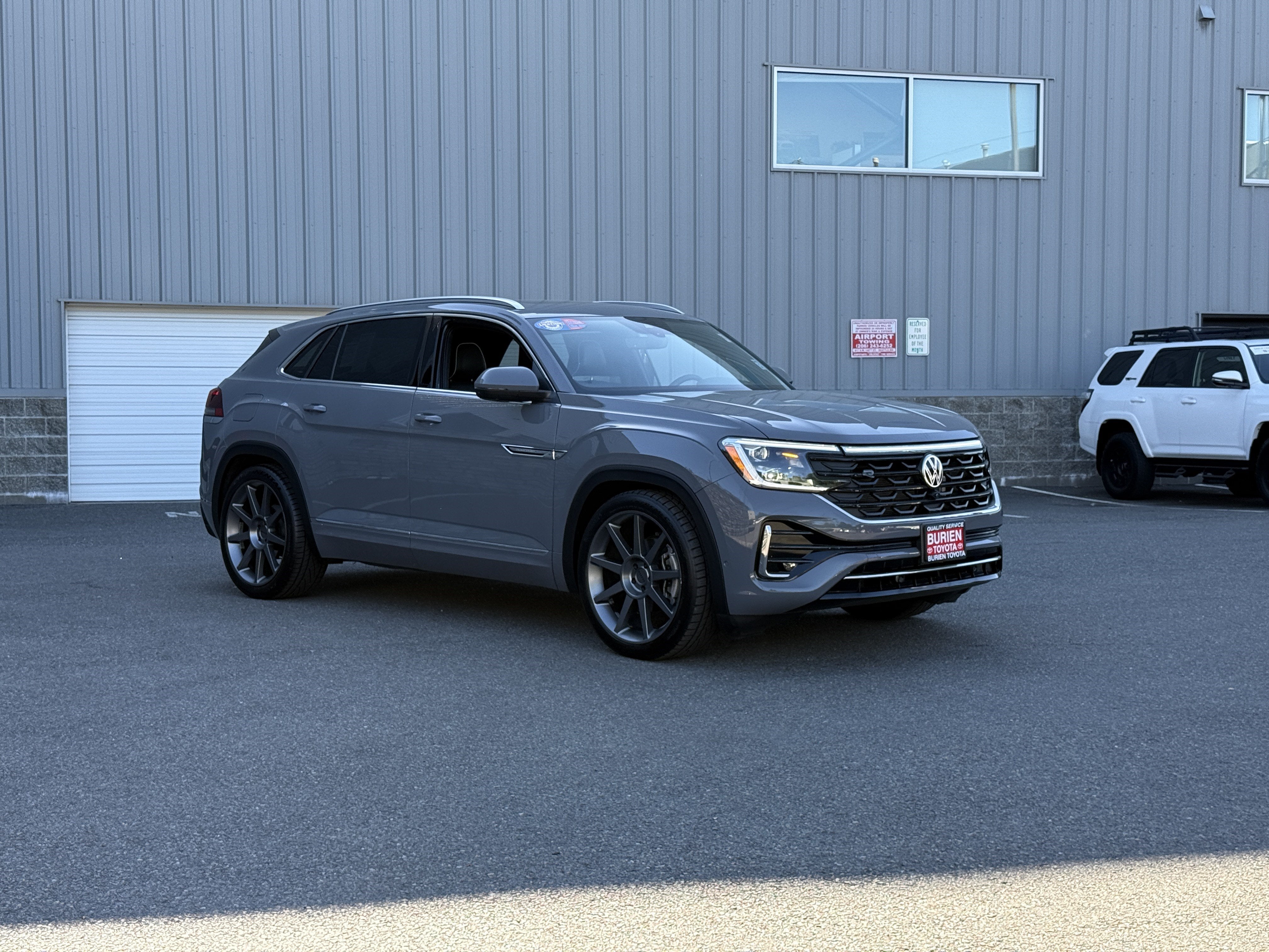 2024 Volkswagen Atlas Cross Sport SEL Premium R-Line 4Motion