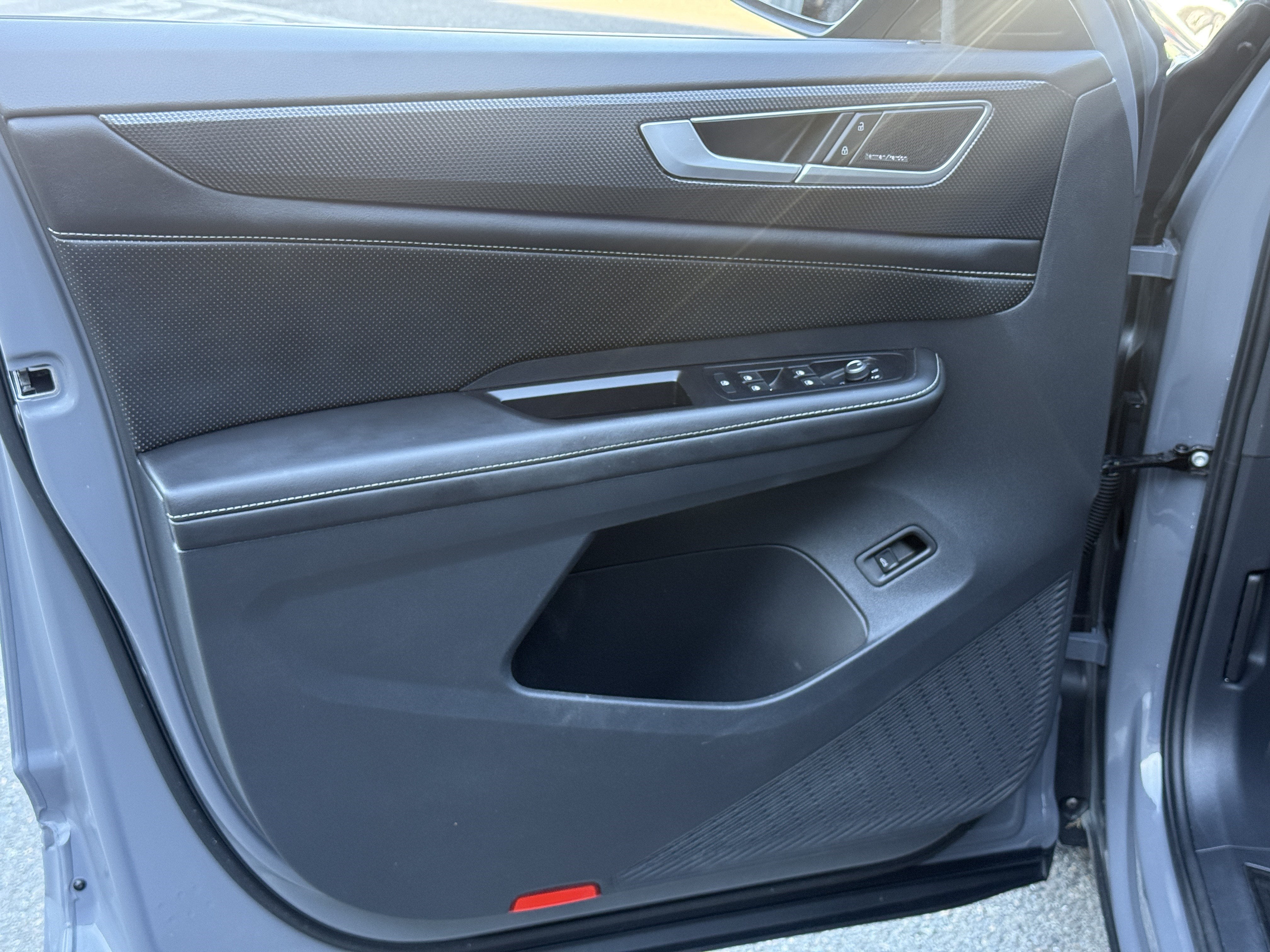 2024 Volkswagen Atlas Cross Sport SEL Premium R-Line 4Motion