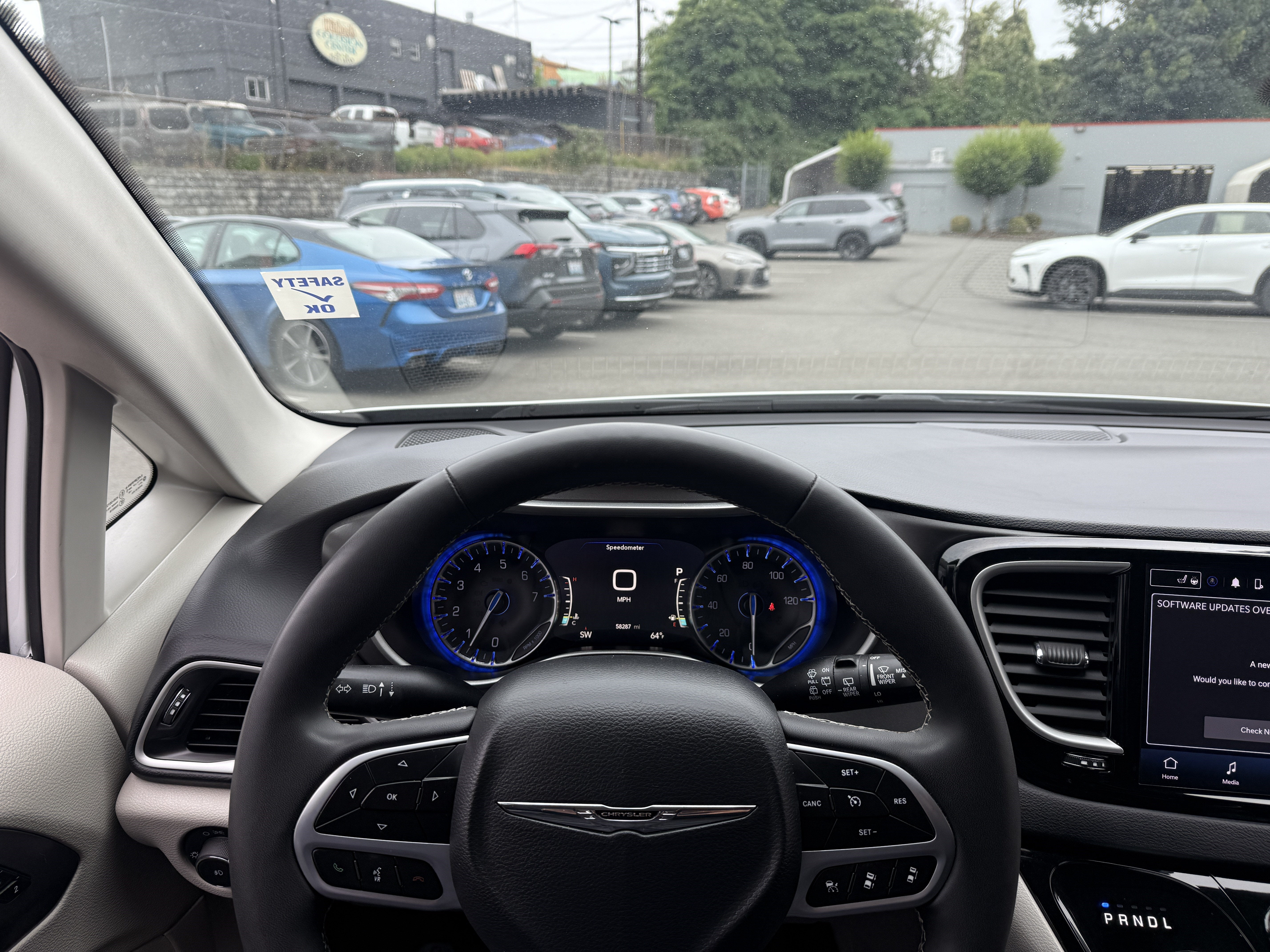 2024 Chrysler Pacifica Touring L