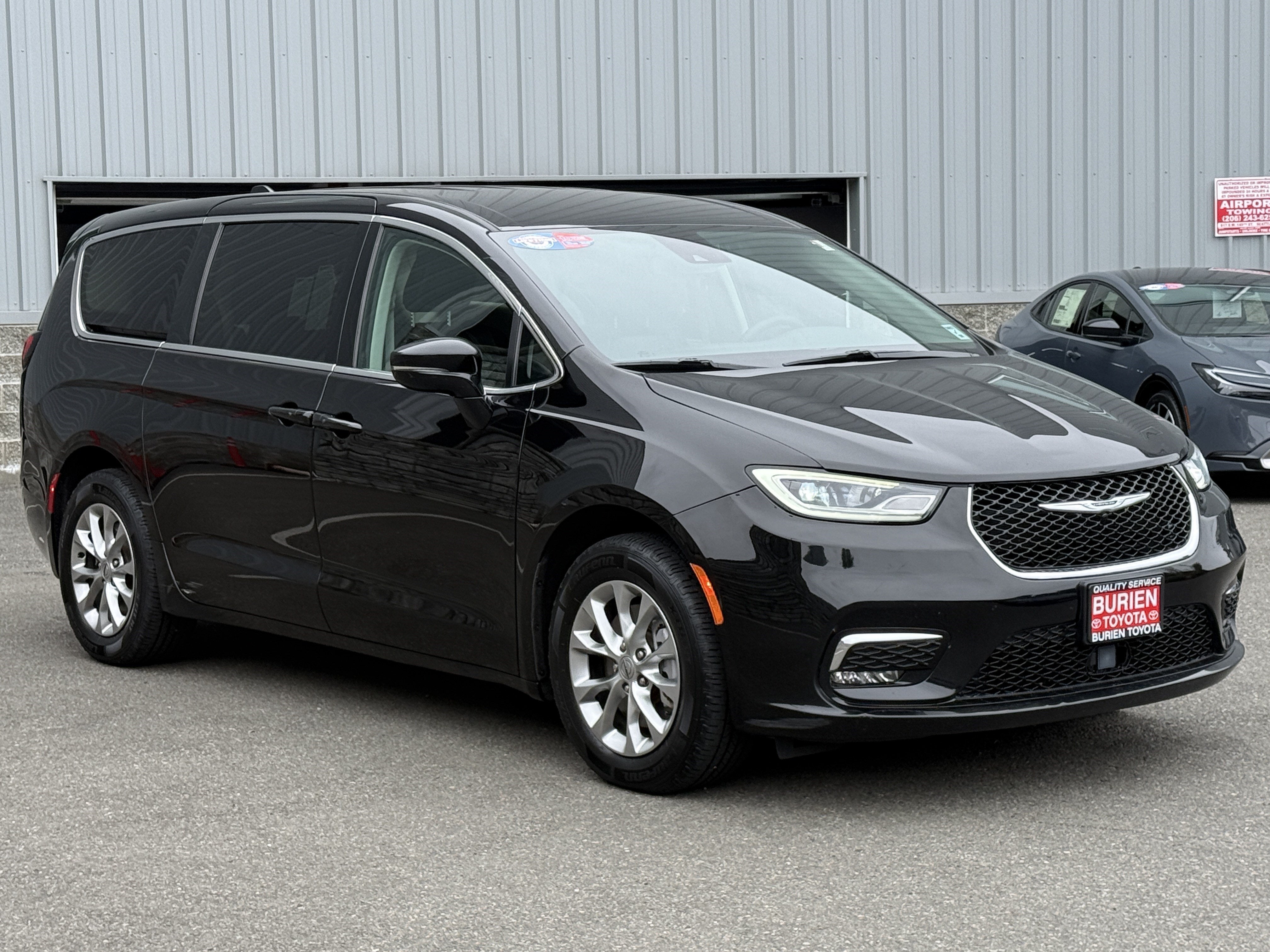 2024 Chrysler Pacifica Touring L