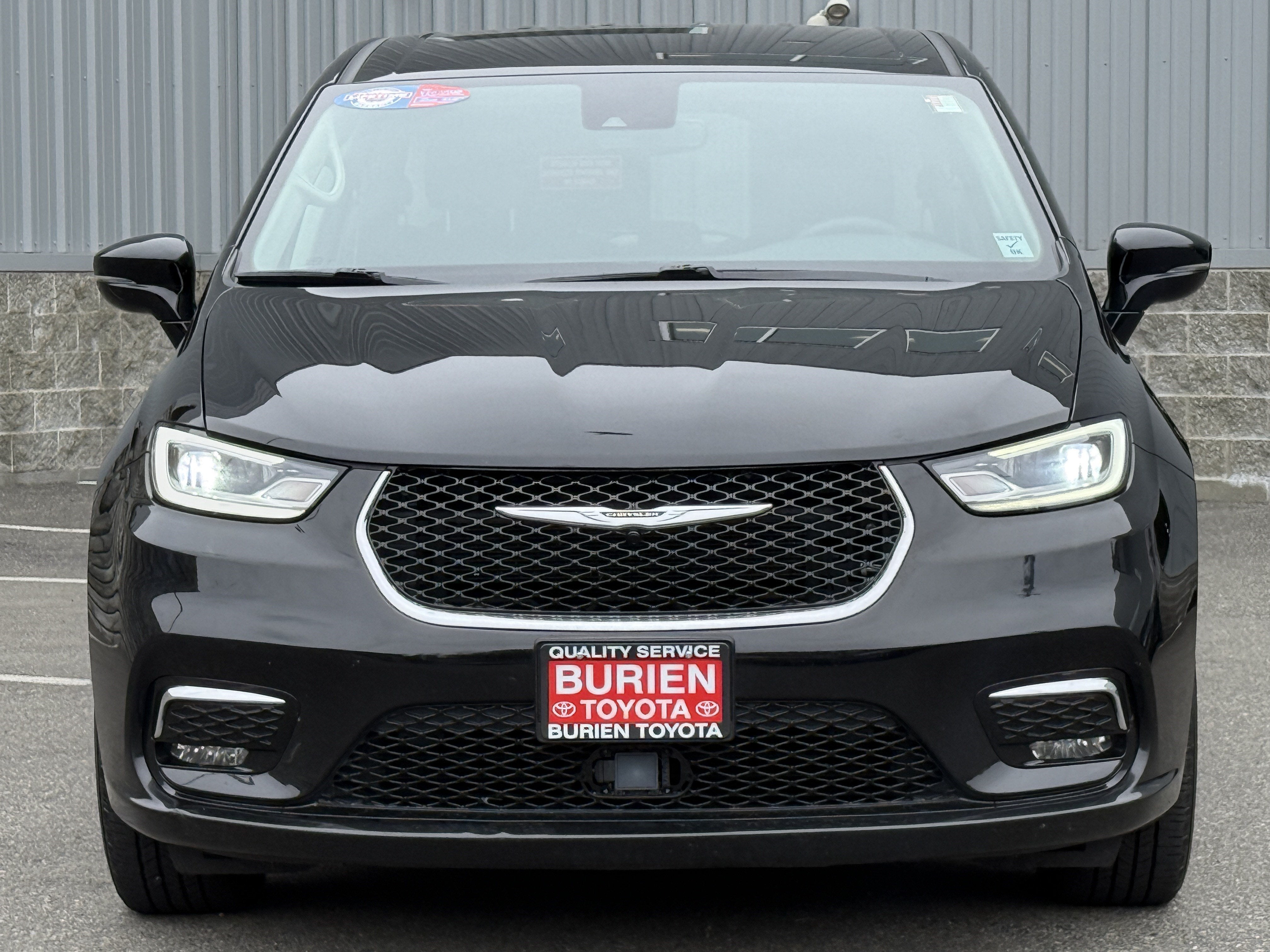 2024 Chrysler Pacifica Touring L