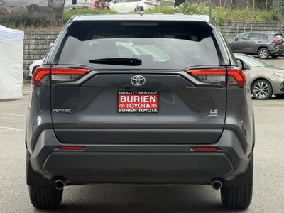 2024 Toyota RAV4 LE