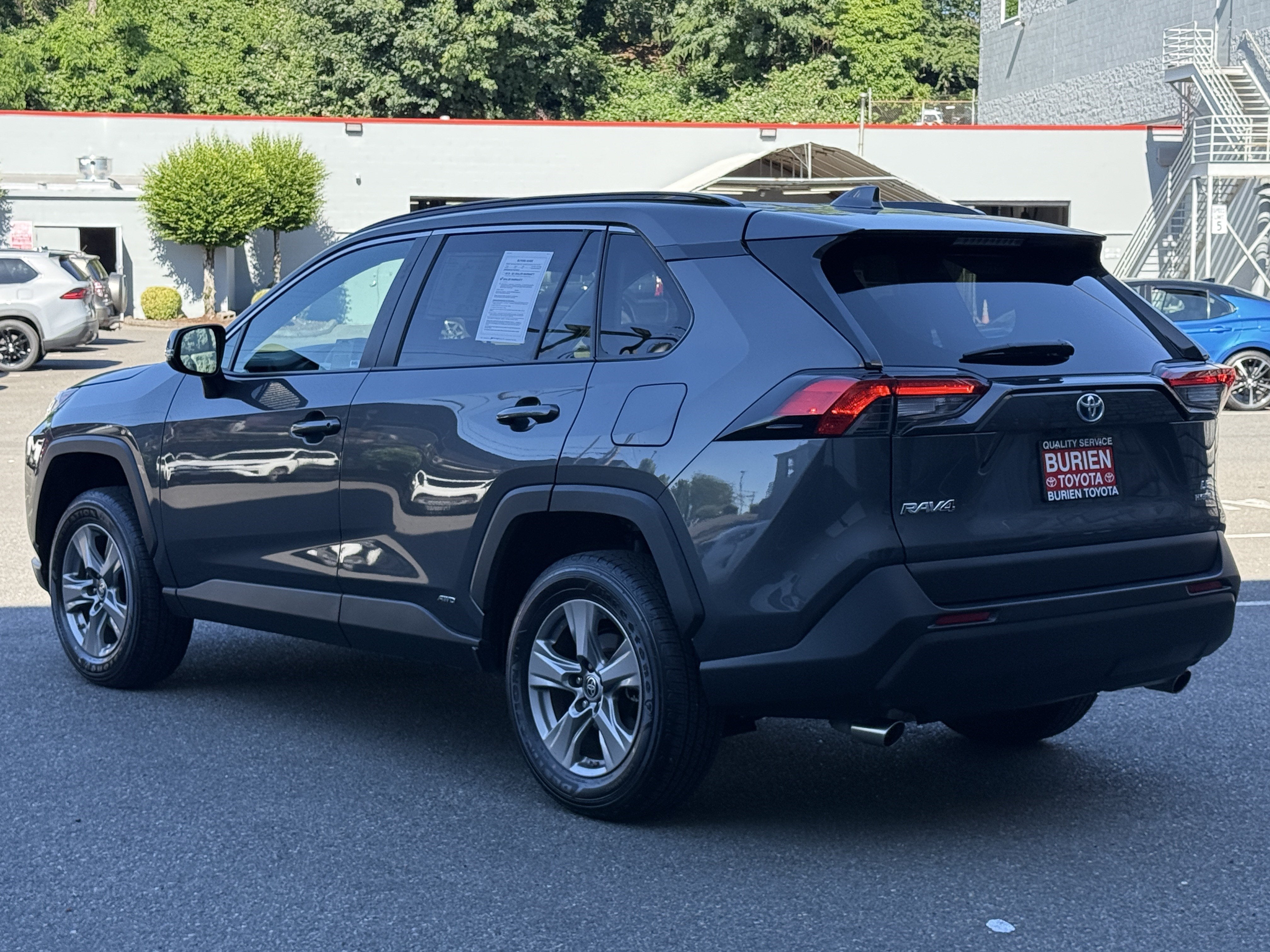 2024 Toyota RAV4 LE