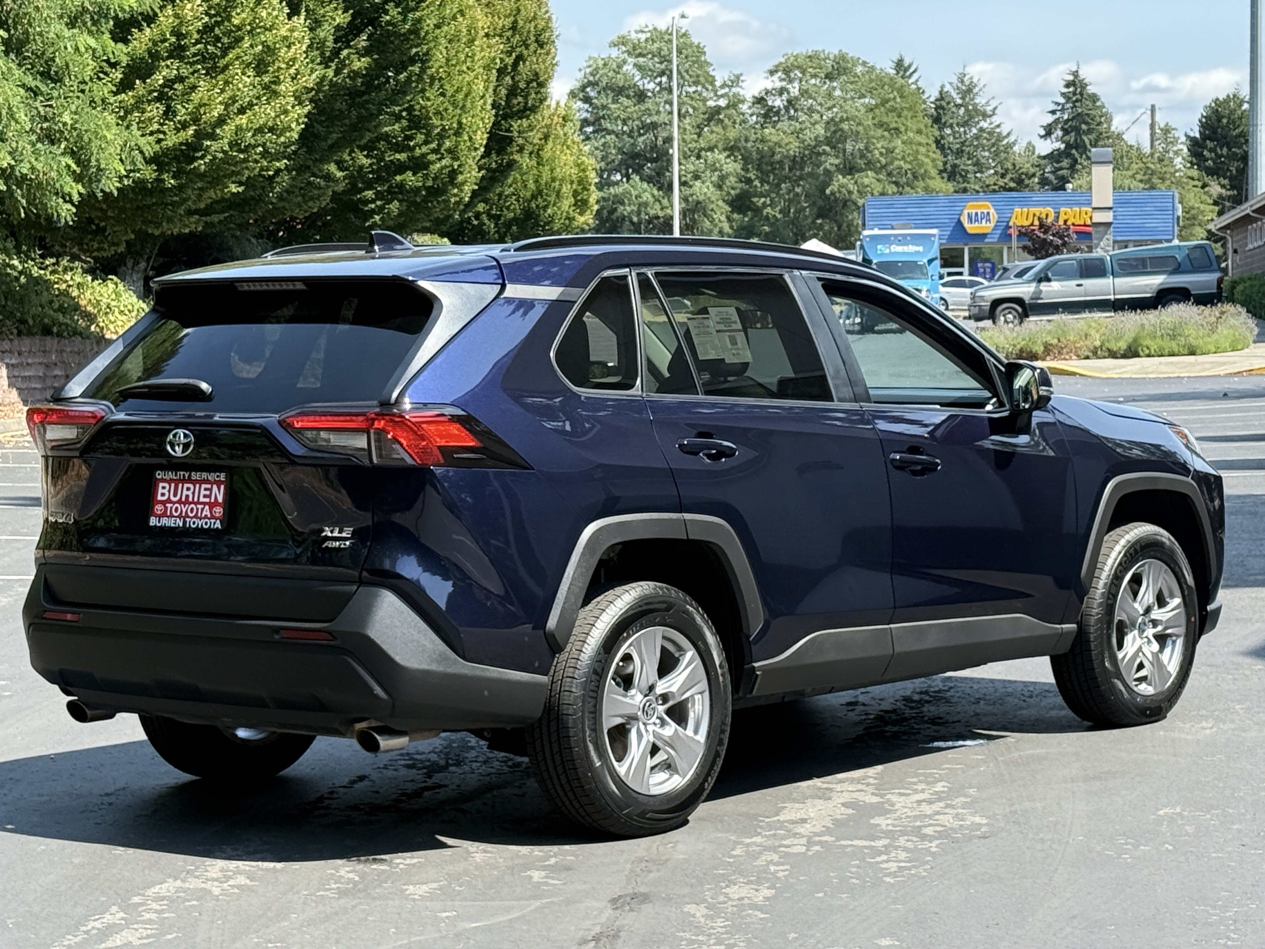2024 Toyota RAV4 XLE