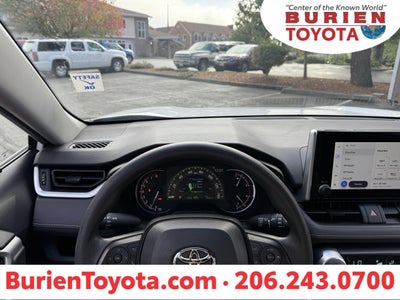 2025 Toyota RAV4 XLE