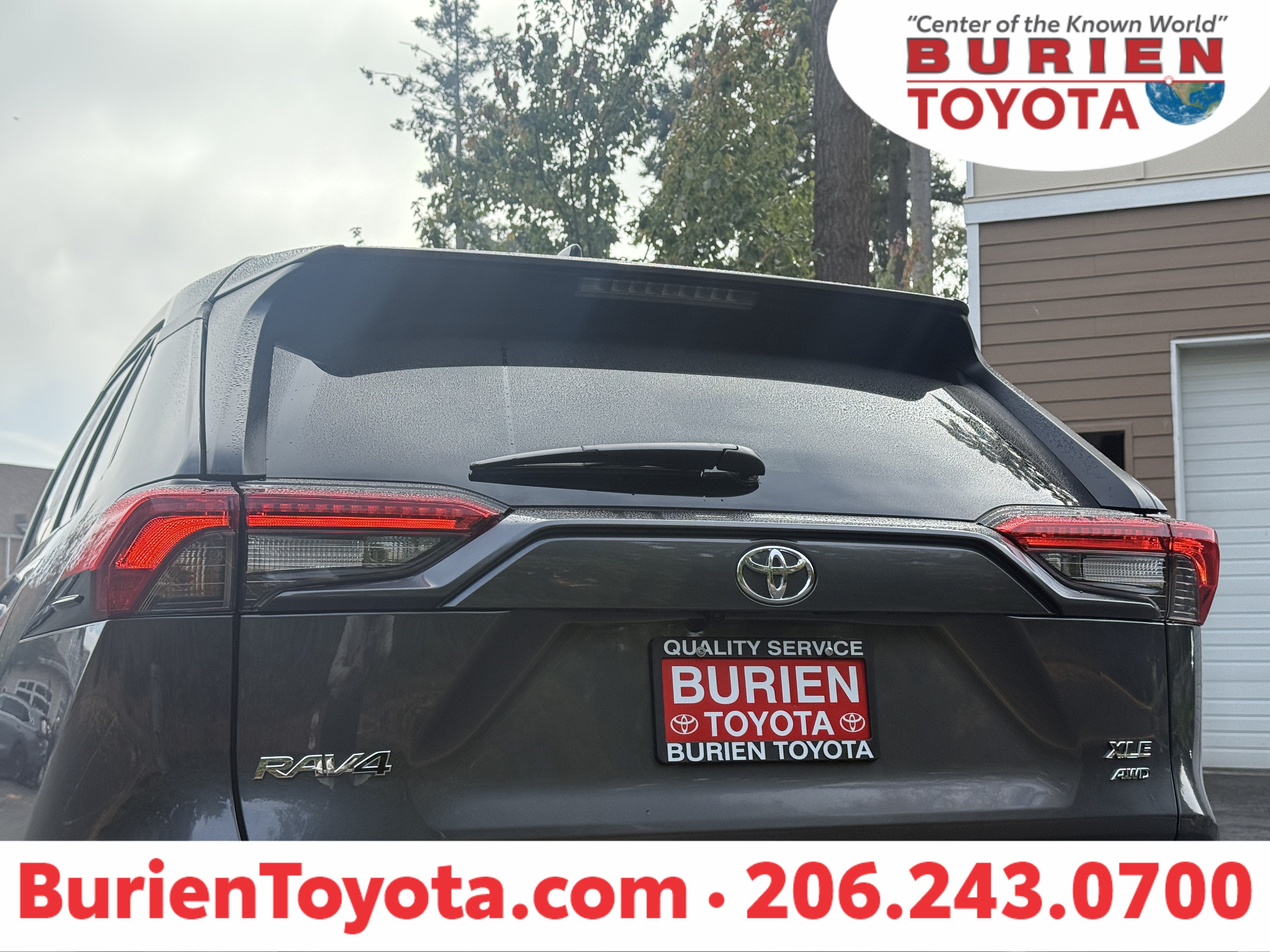 2025 Toyota RAV4 XLE