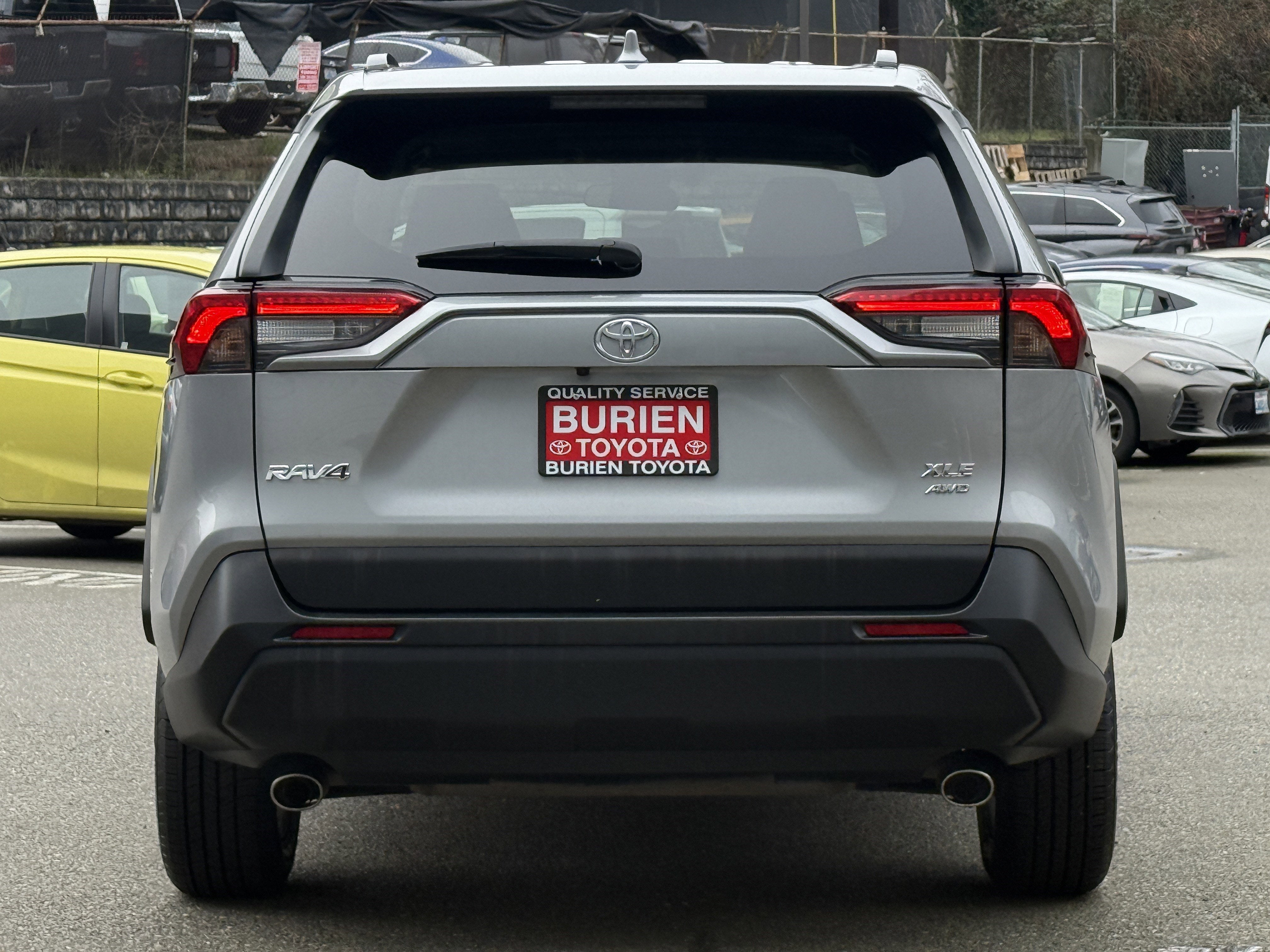 2024 Toyota RAV4 XLE