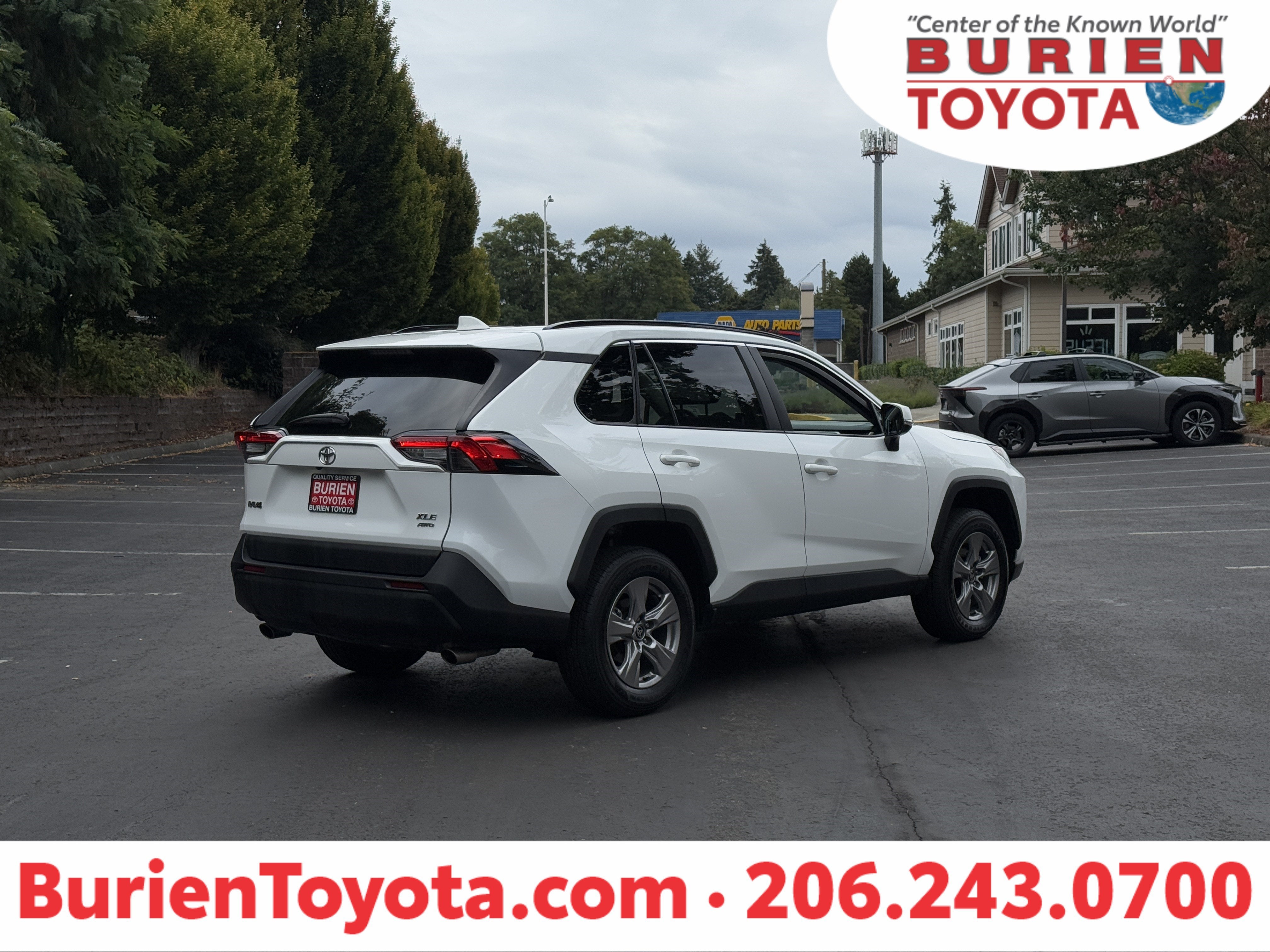 2025 Toyota RAV4 XLE