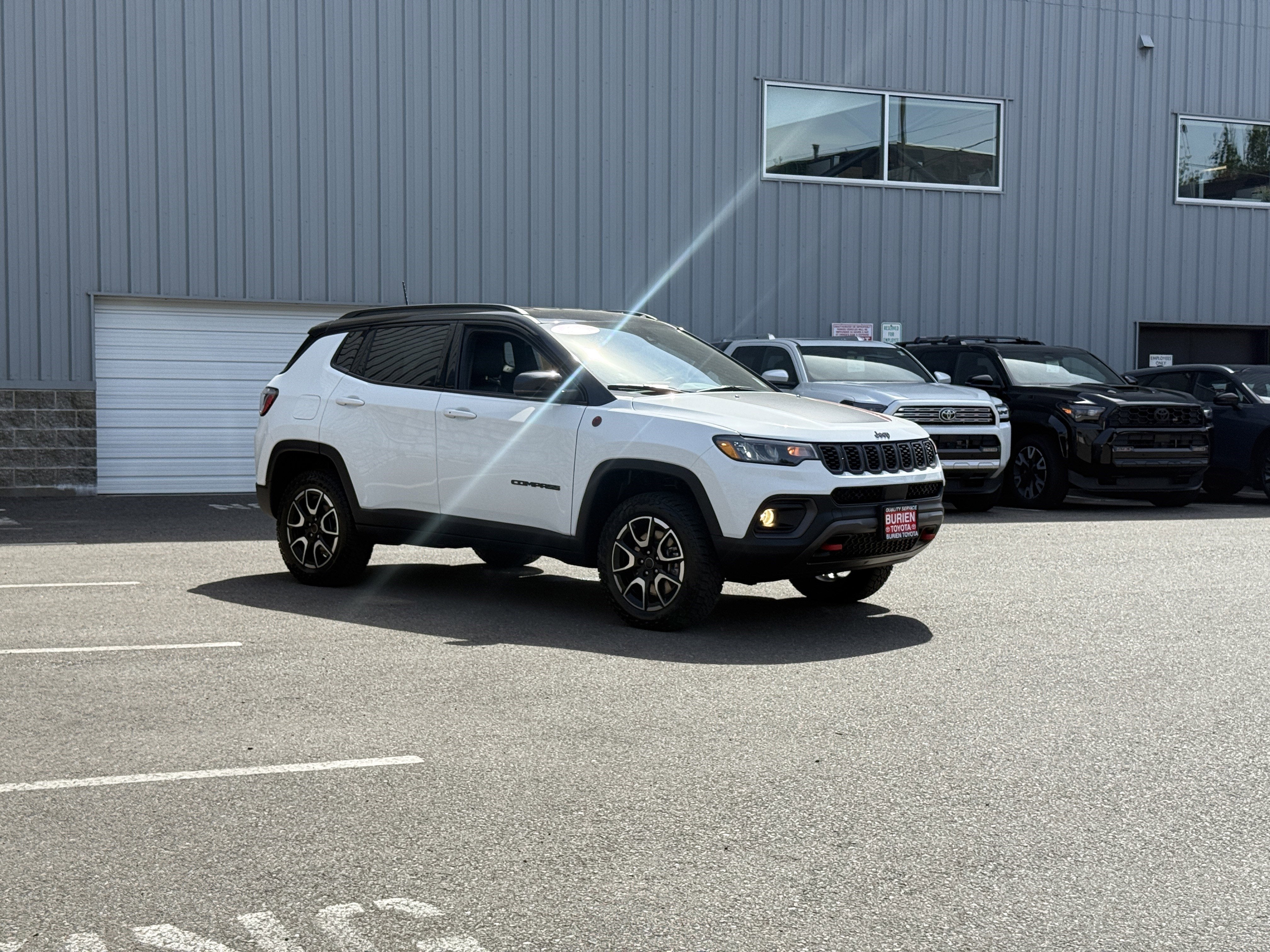 2025 Jeep Compass Trailhawk
