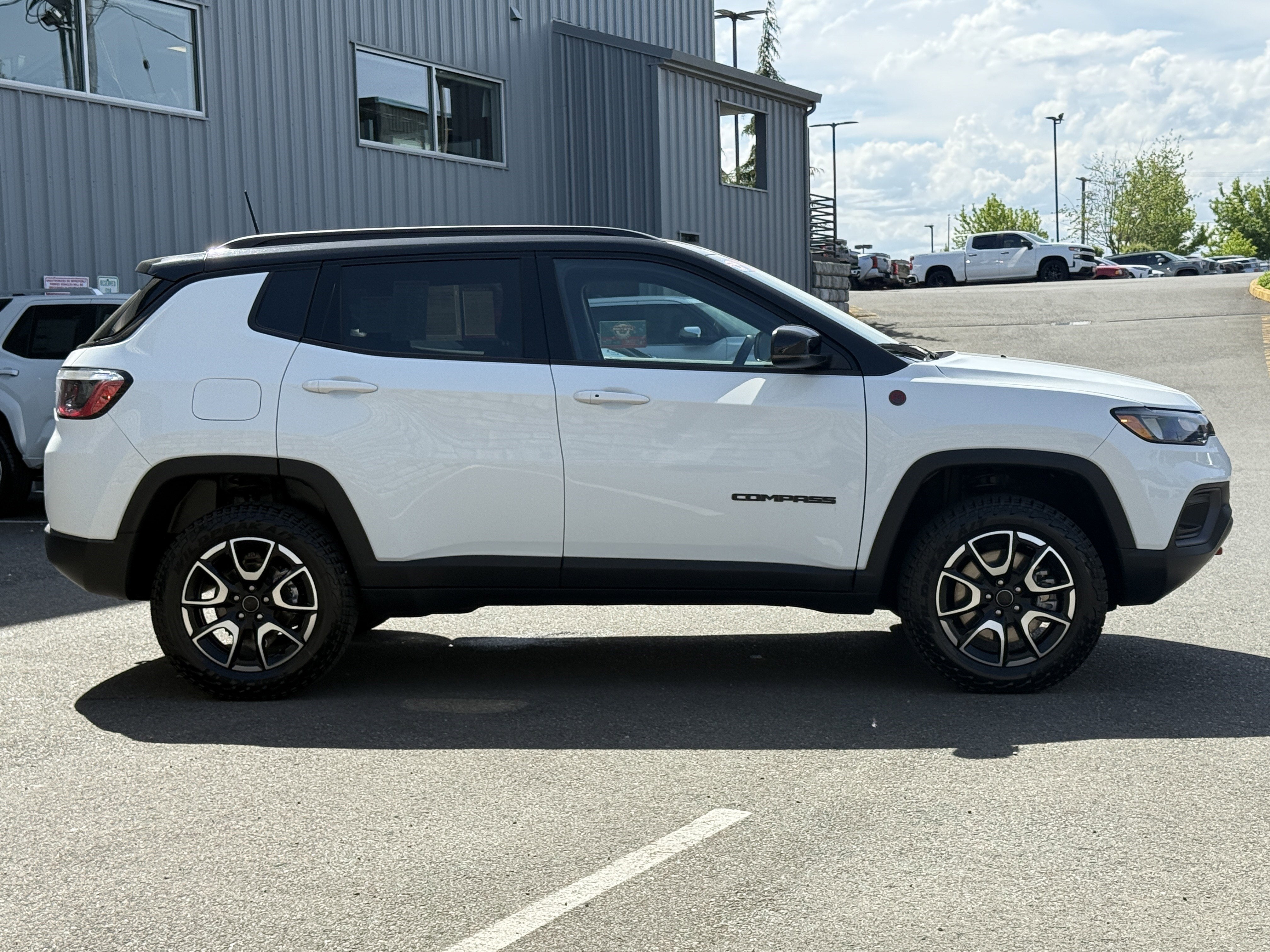 2025 Jeep Compass Trailhawk