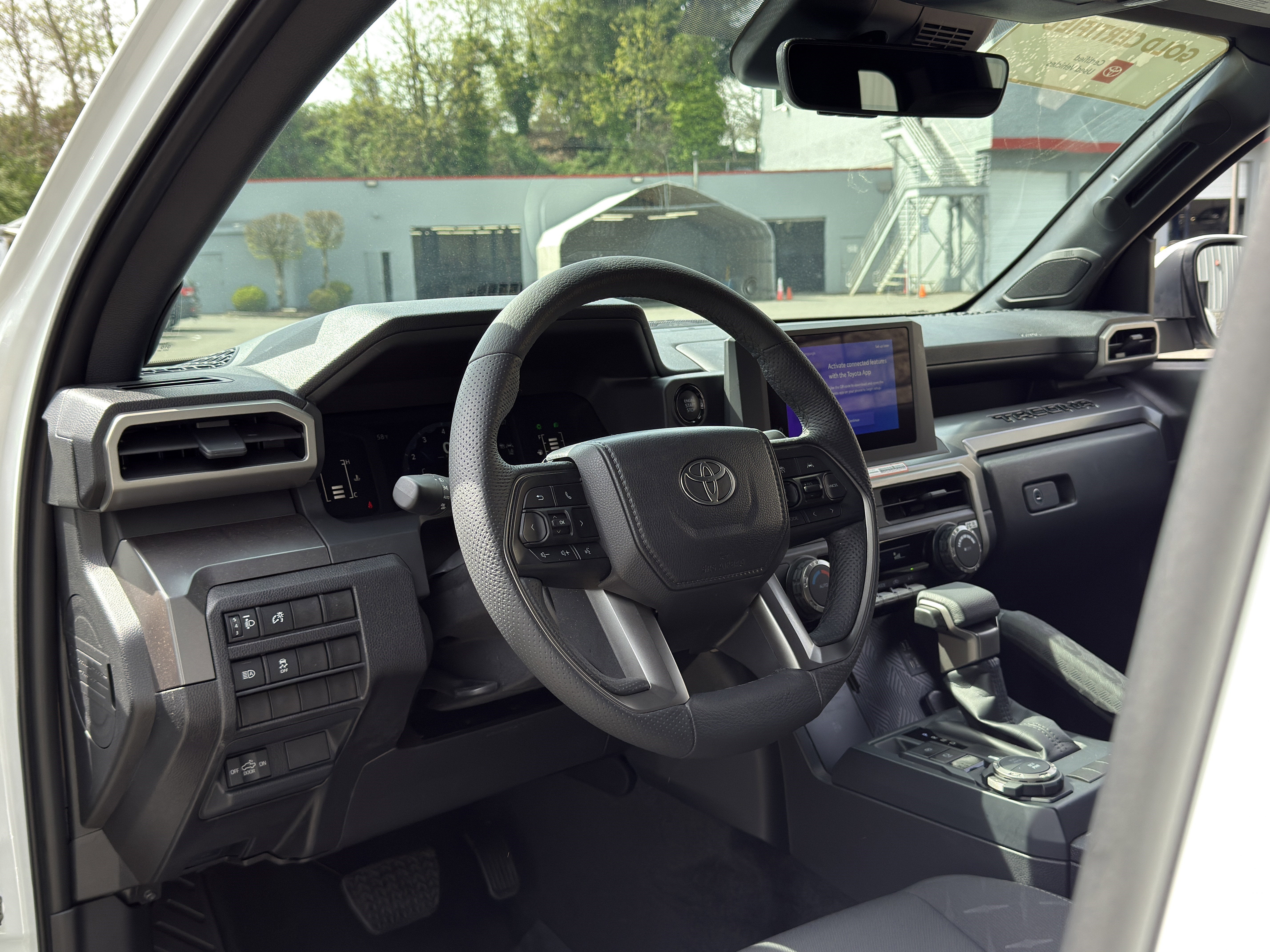 2025 Toyota Tacoma 4WD SR5