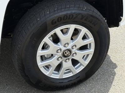 2025 Toyota Tacoma 4WD SR5