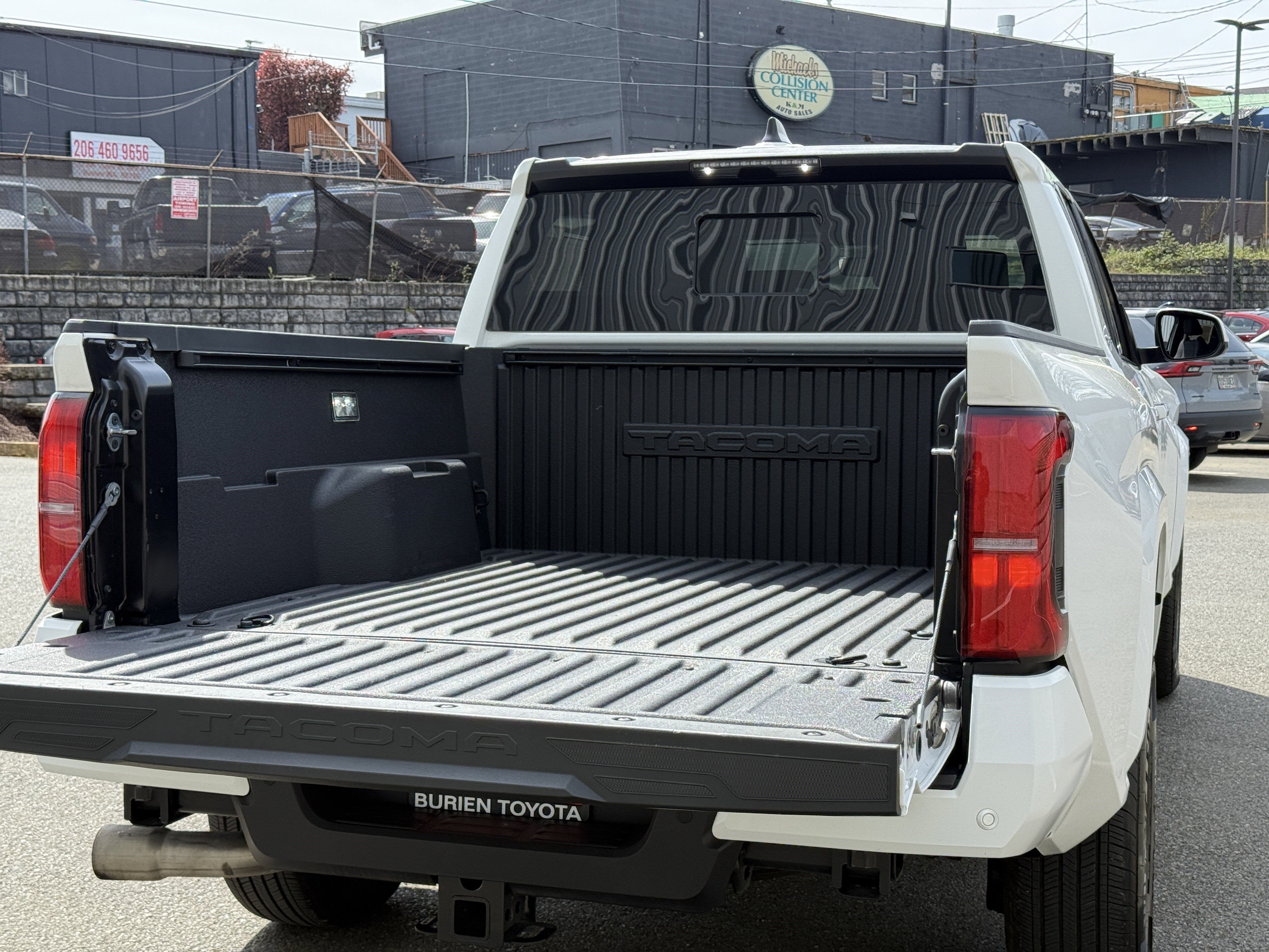 2025 Toyota Tacoma 4WD SR5