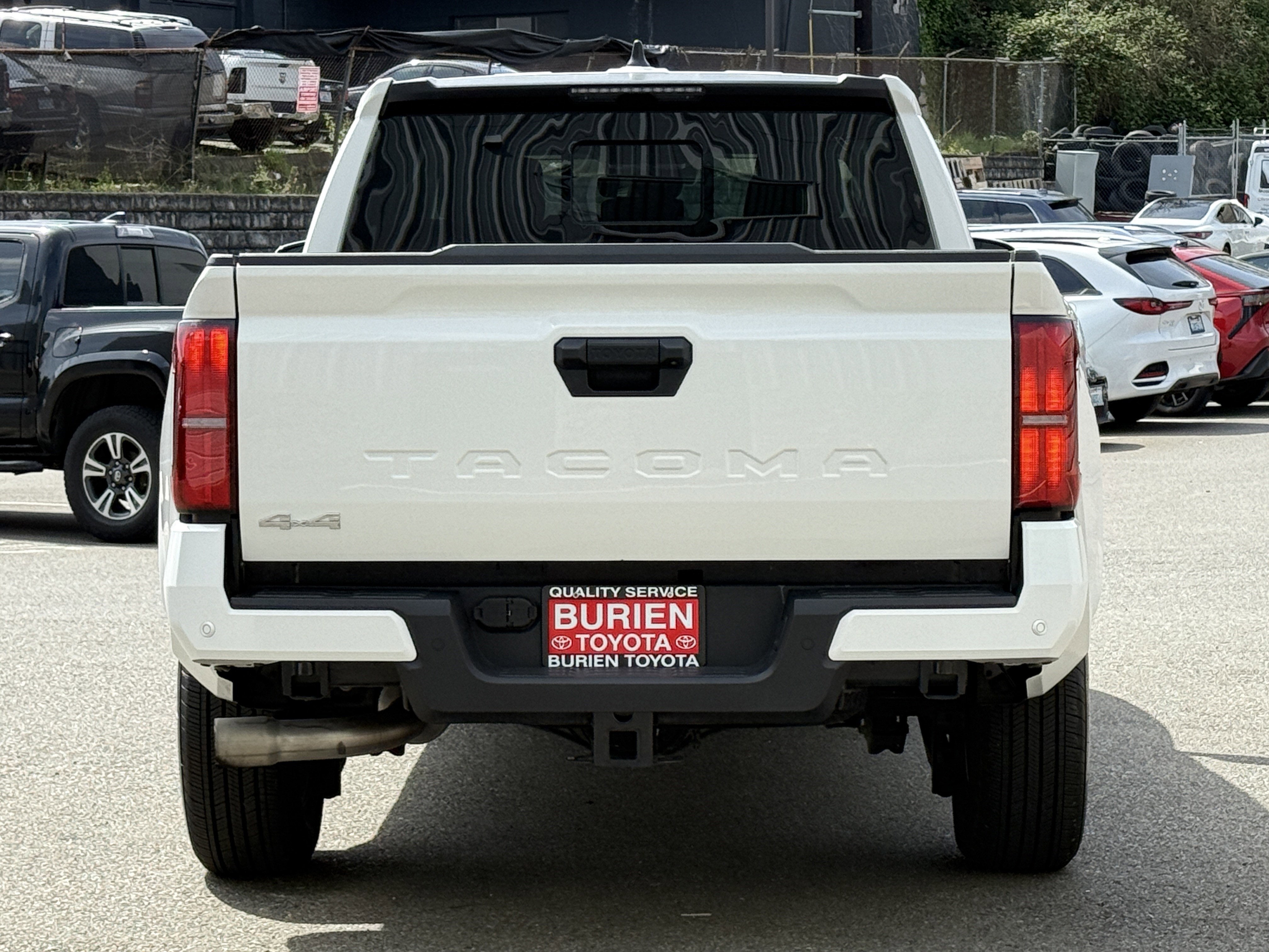 2025 Toyota Tacoma 4WD SR5