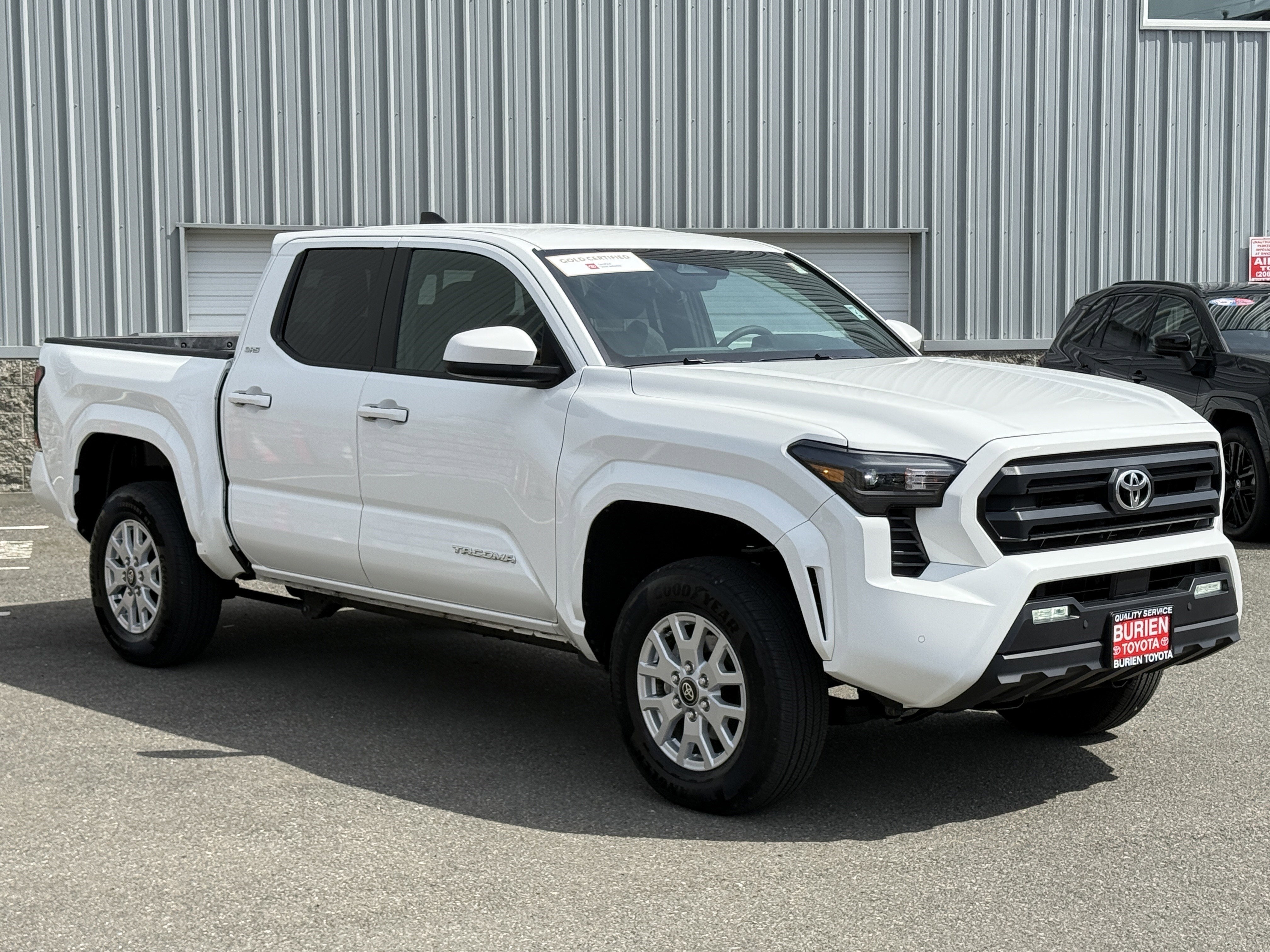 2025 Toyota Tacoma 4WD SR5