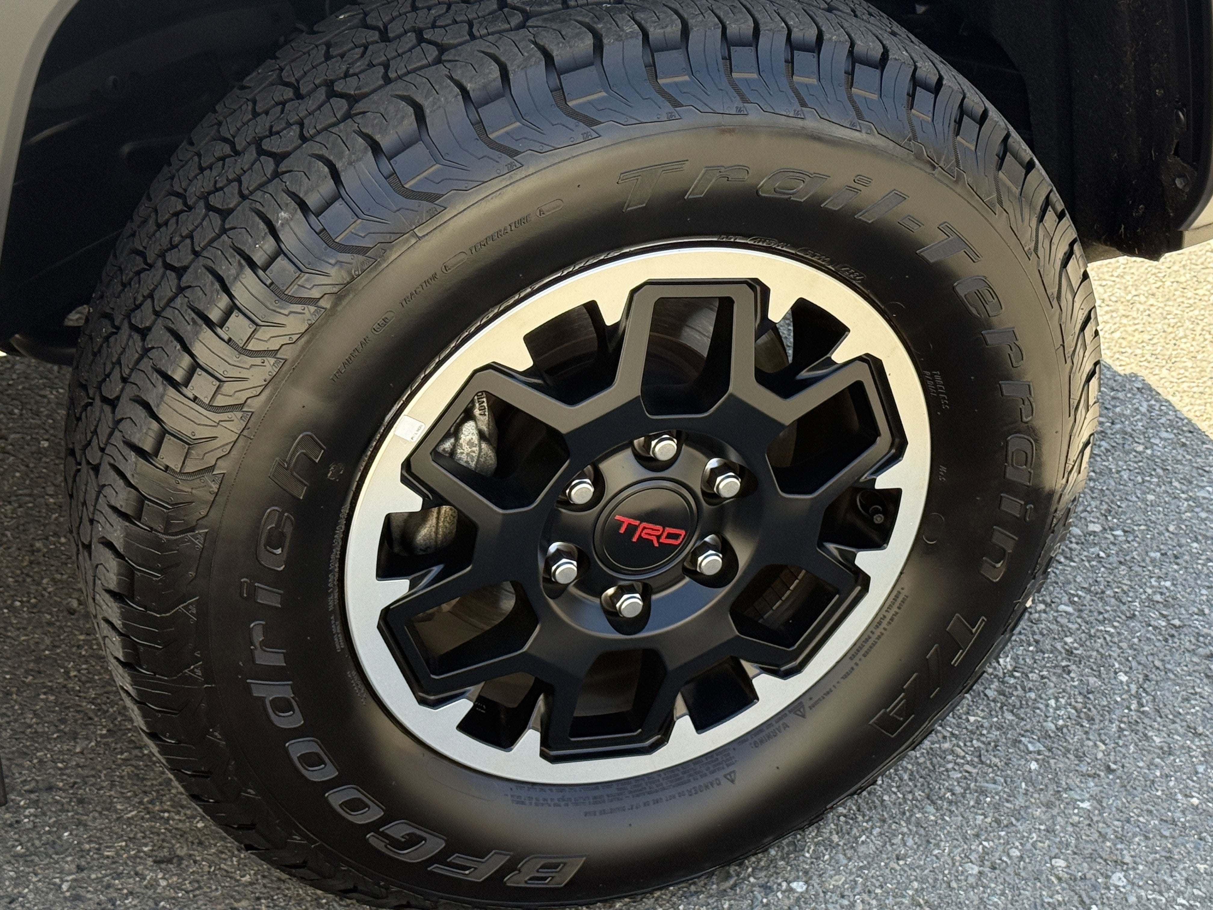 2024 Toyota Tacoma 4WD TRD Off-Road