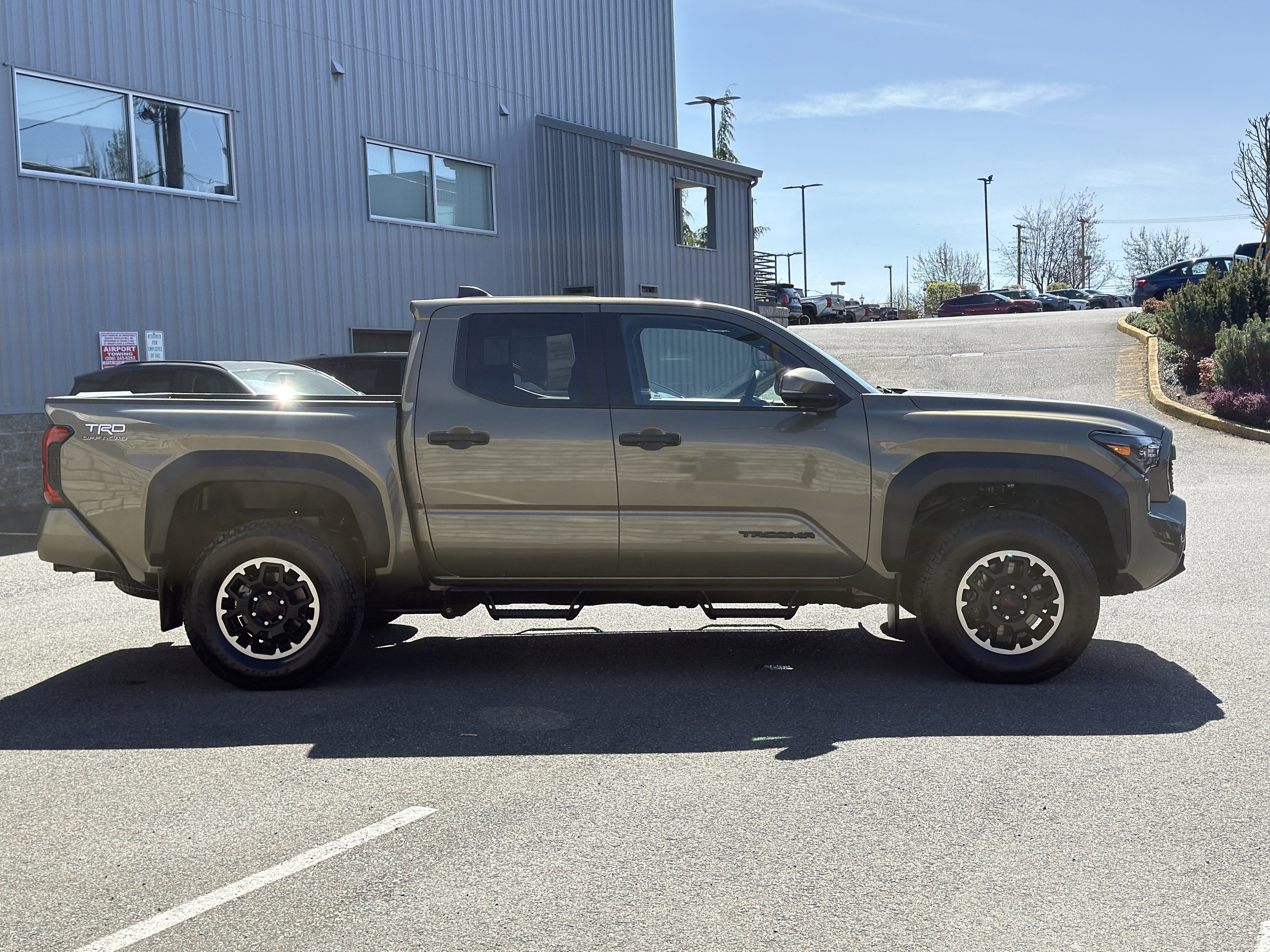 2024 Toyota Tacoma 4WD TRD Off-Road