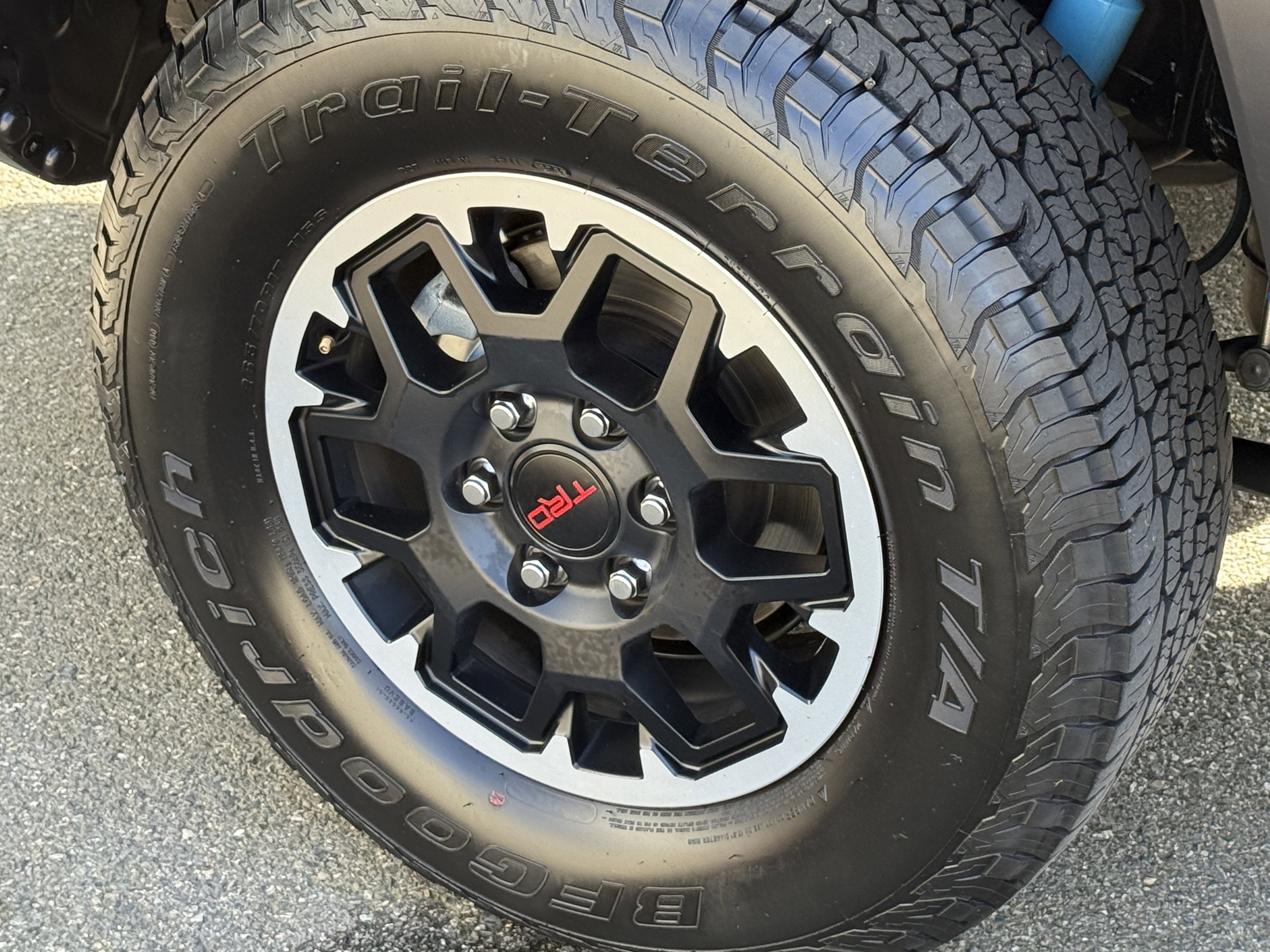 2025 Toyota Tacoma 4WD TRD Off-Road