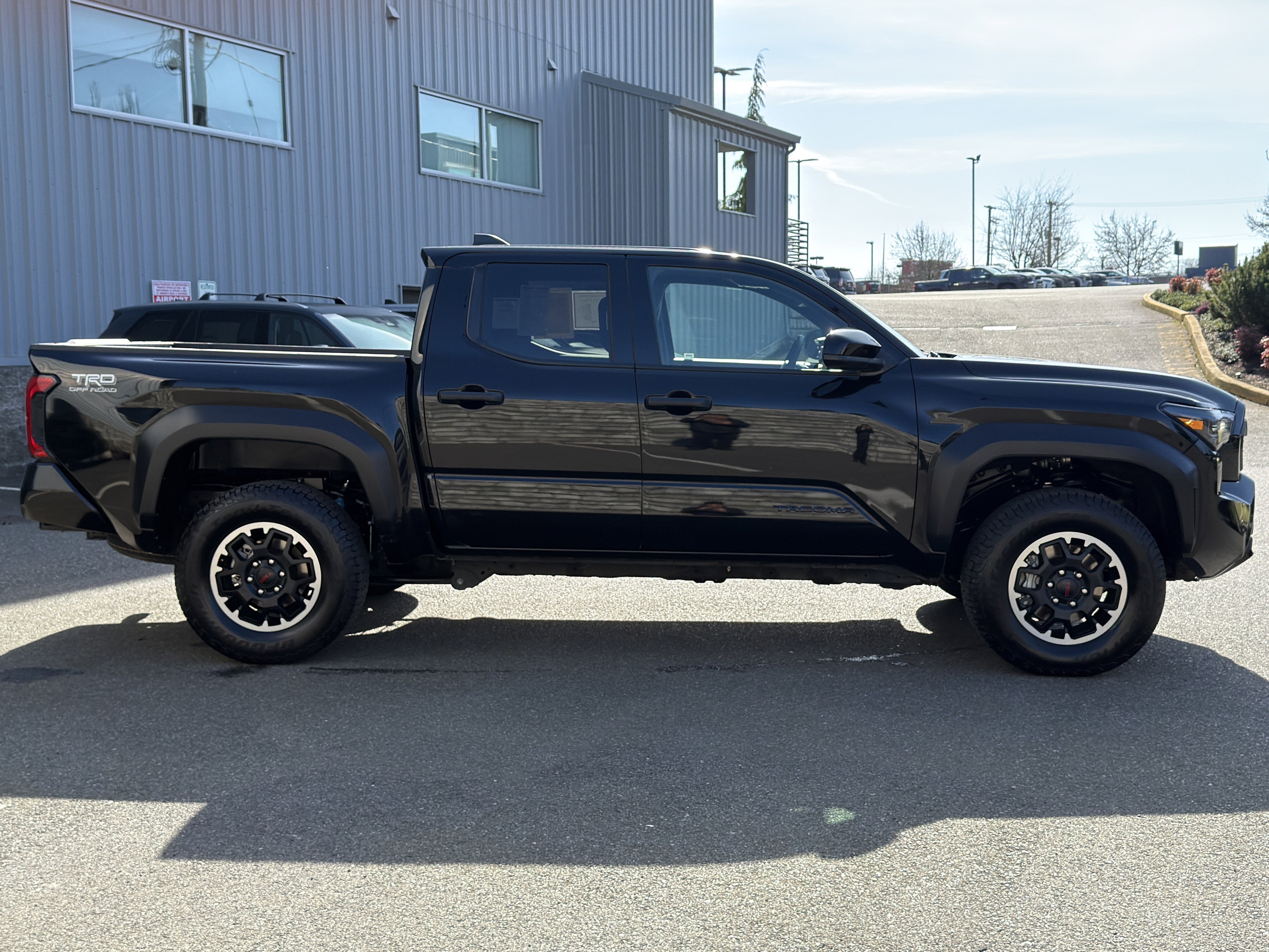 2025 Toyota Tacoma 4WD TRD Off-Road