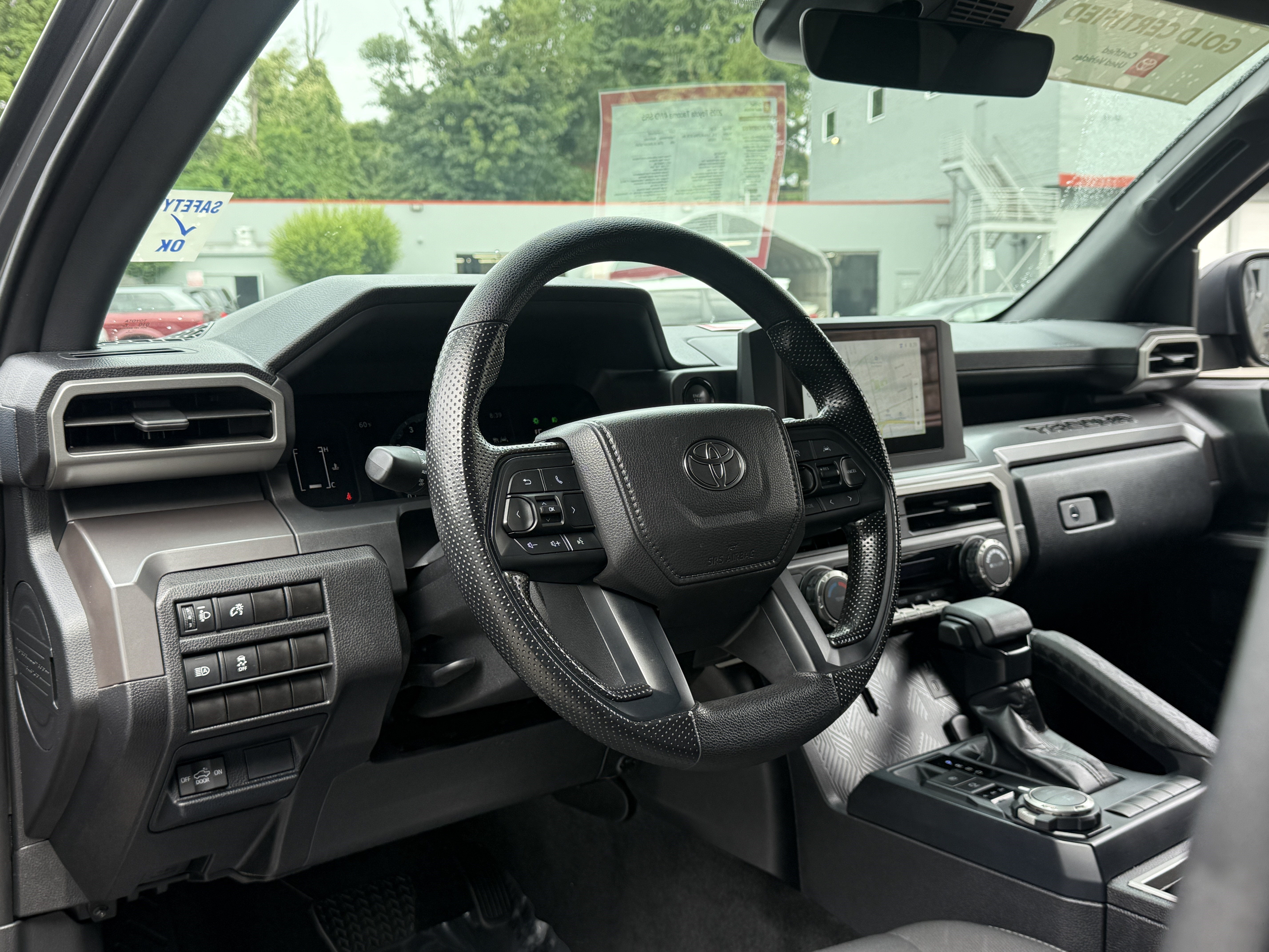 2025 Toyota Tacoma 4WD SR5
