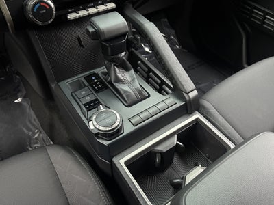 2025 Toyota Tacoma 4WD SR5