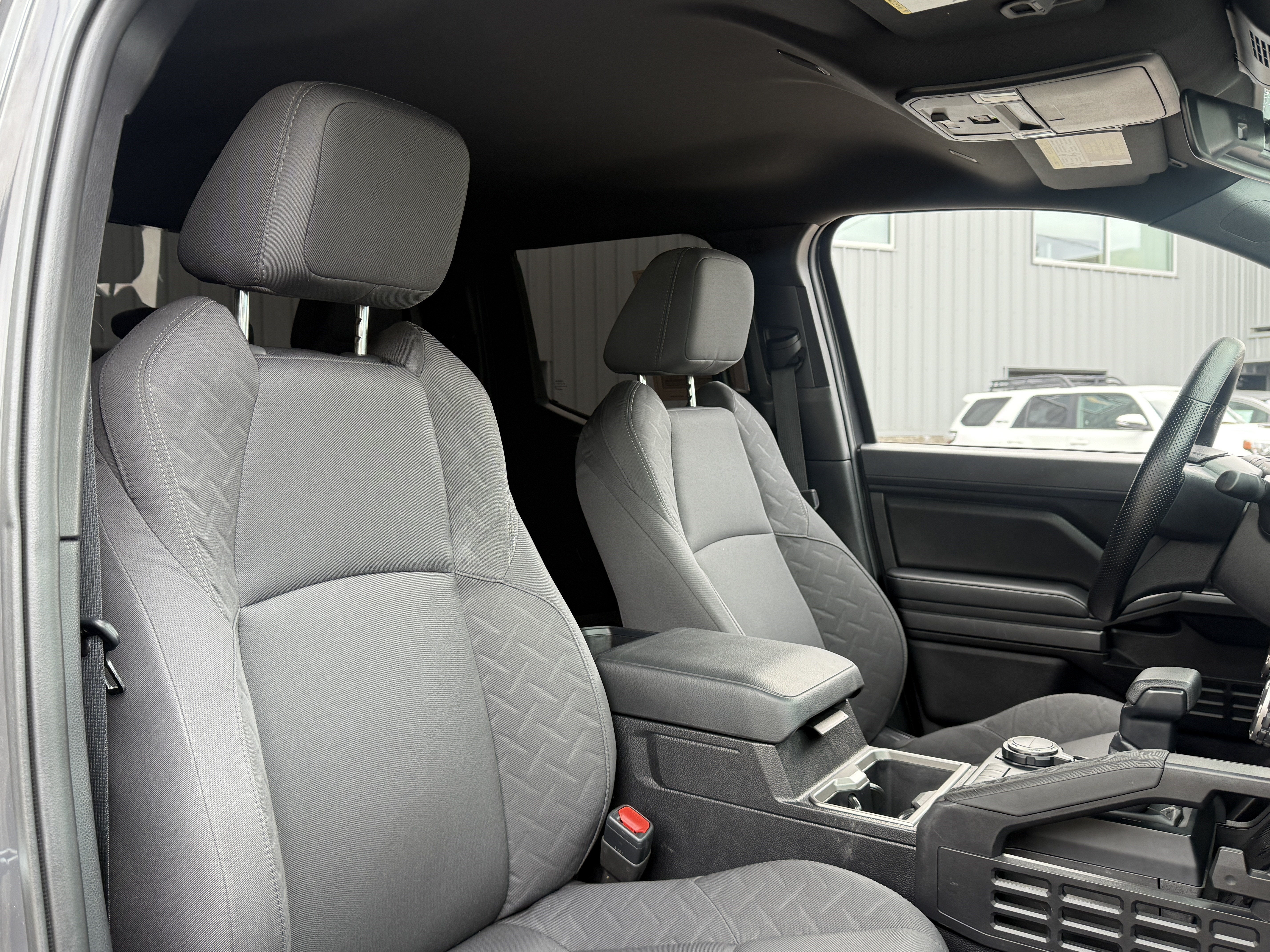 2025 Toyota Tacoma 4WD SR5