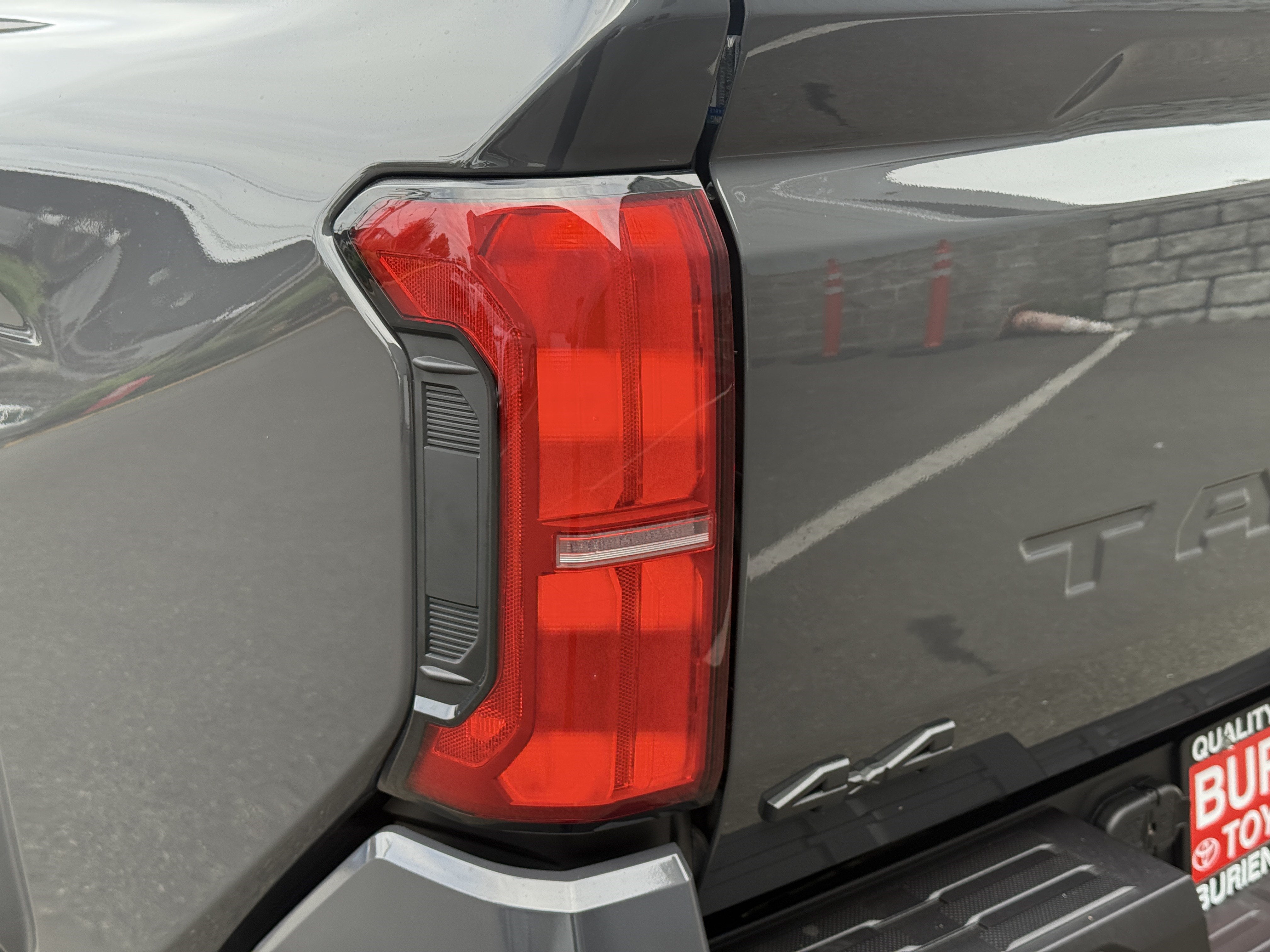 2025 Toyota Tacoma 4WD SR5