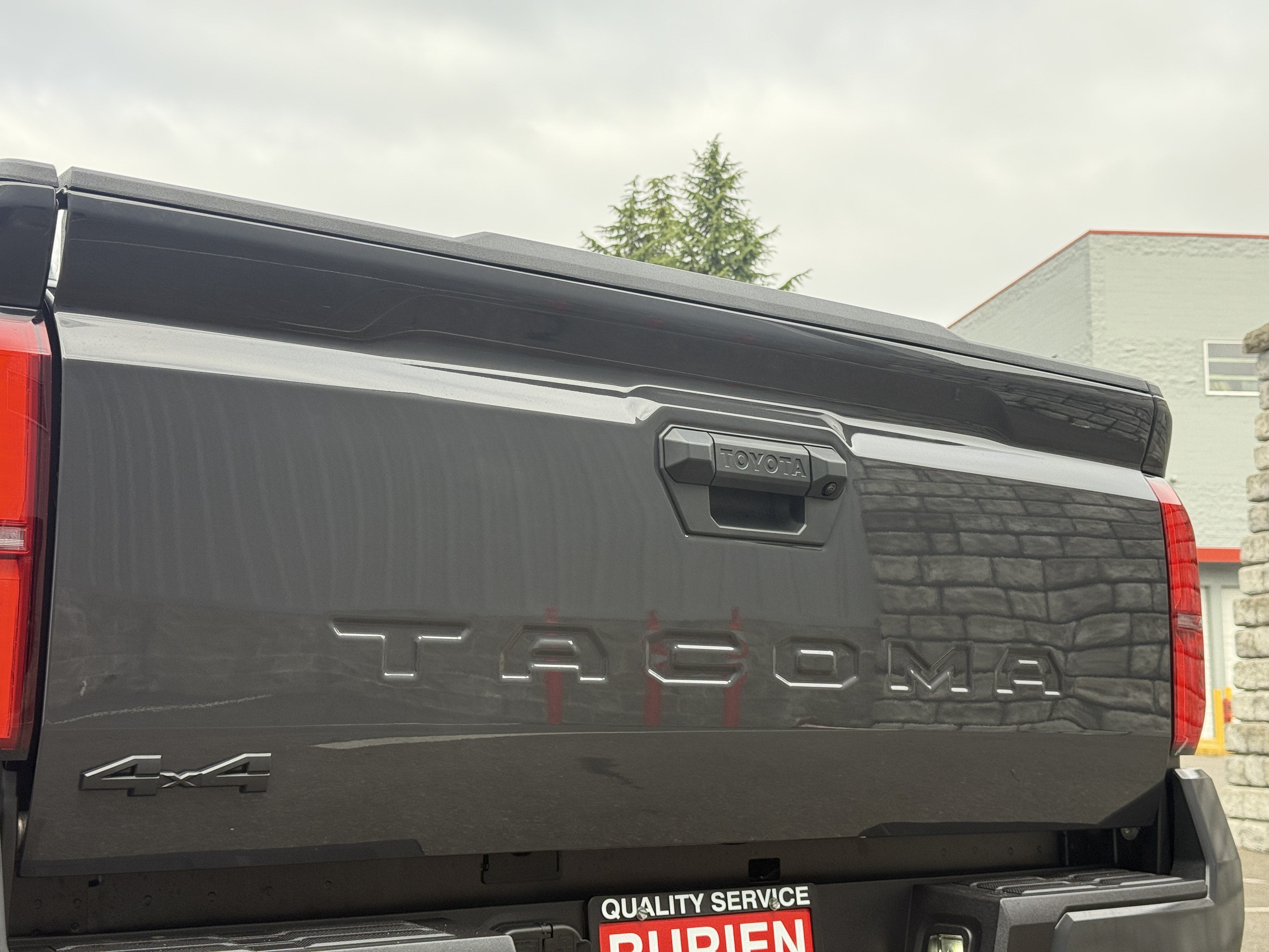 2025 Toyota Tacoma 4WD SR5