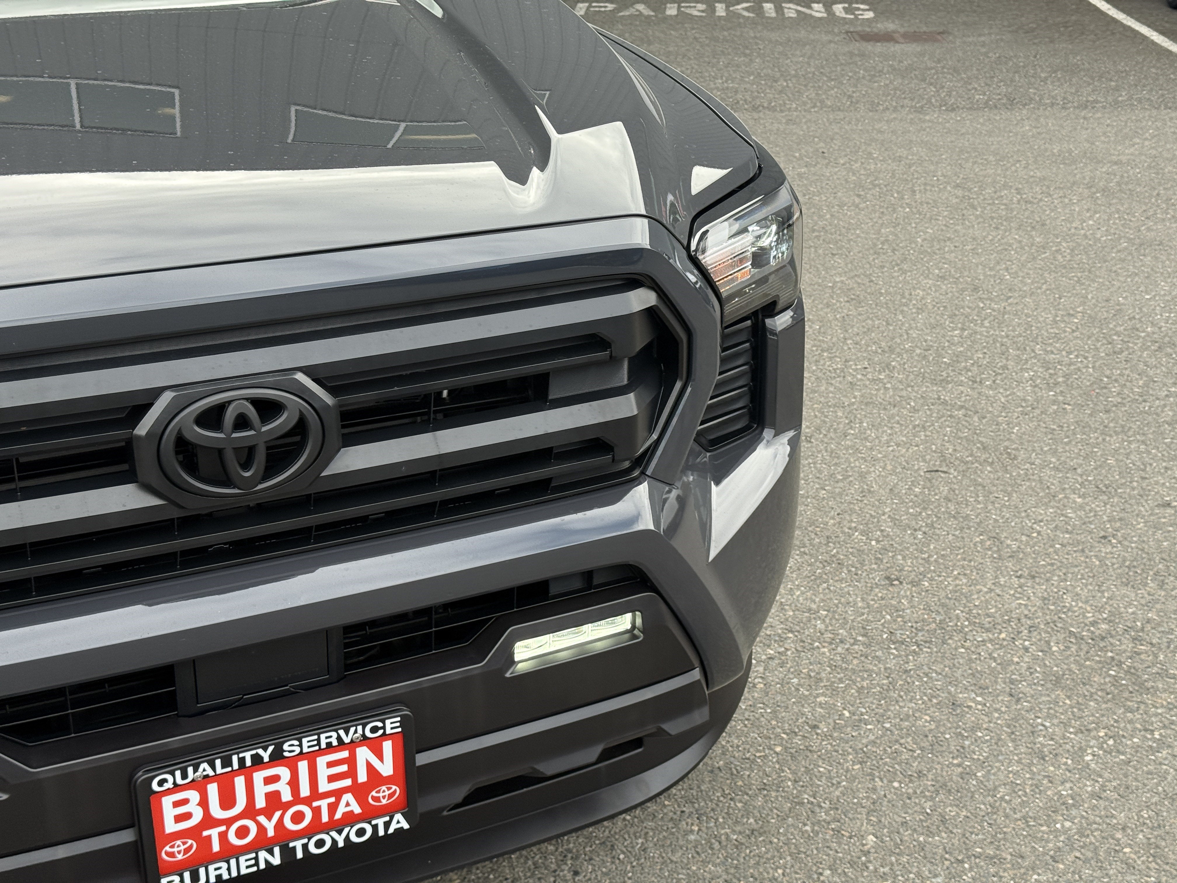 2025 Toyota Tacoma 4WD SR5