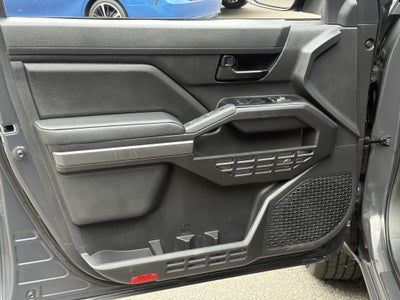 2025 Toyota Tacoma 4WD SR5