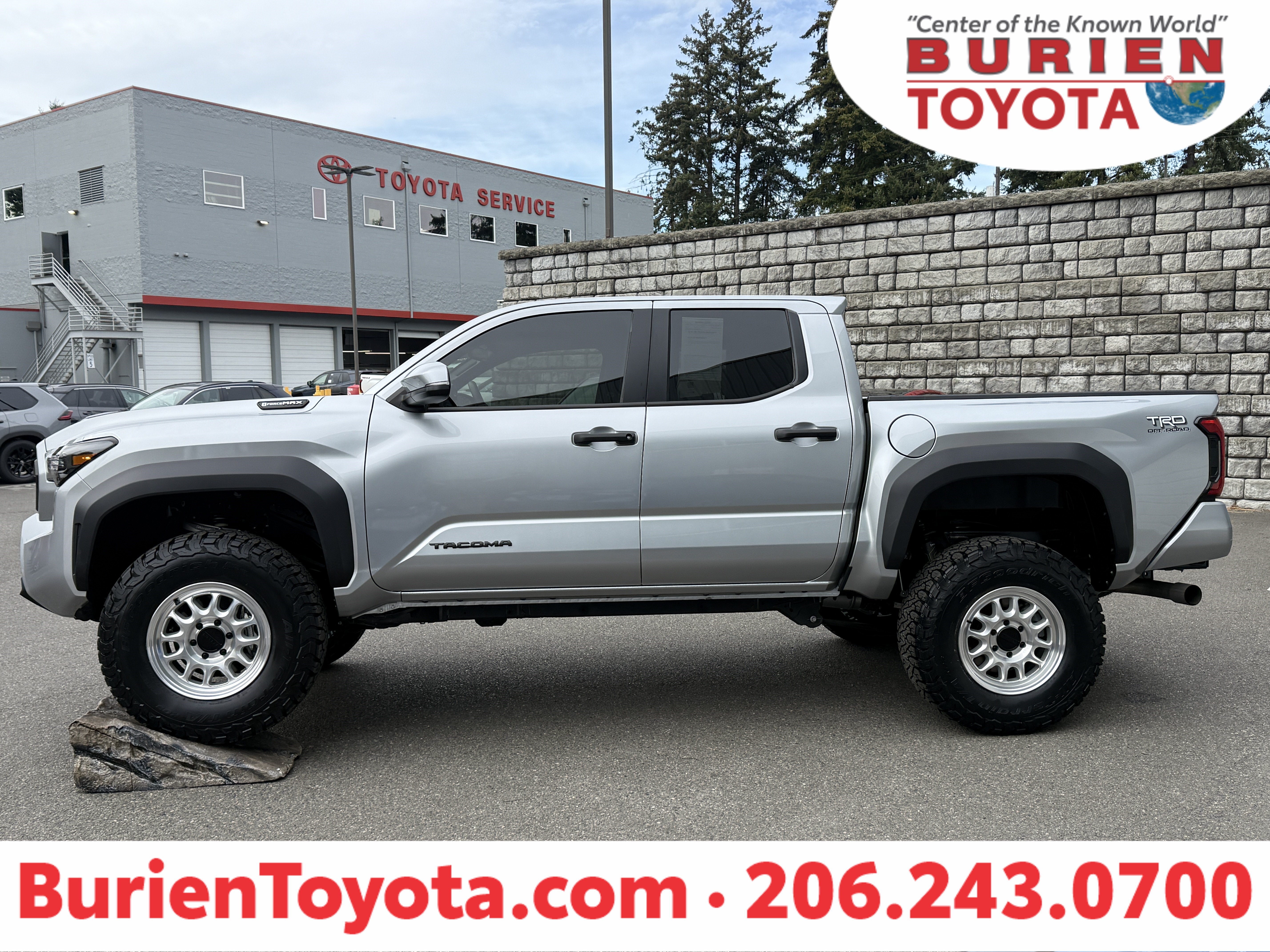 2025 Toyota Tacoma 4WD TRD Off-Road HV
