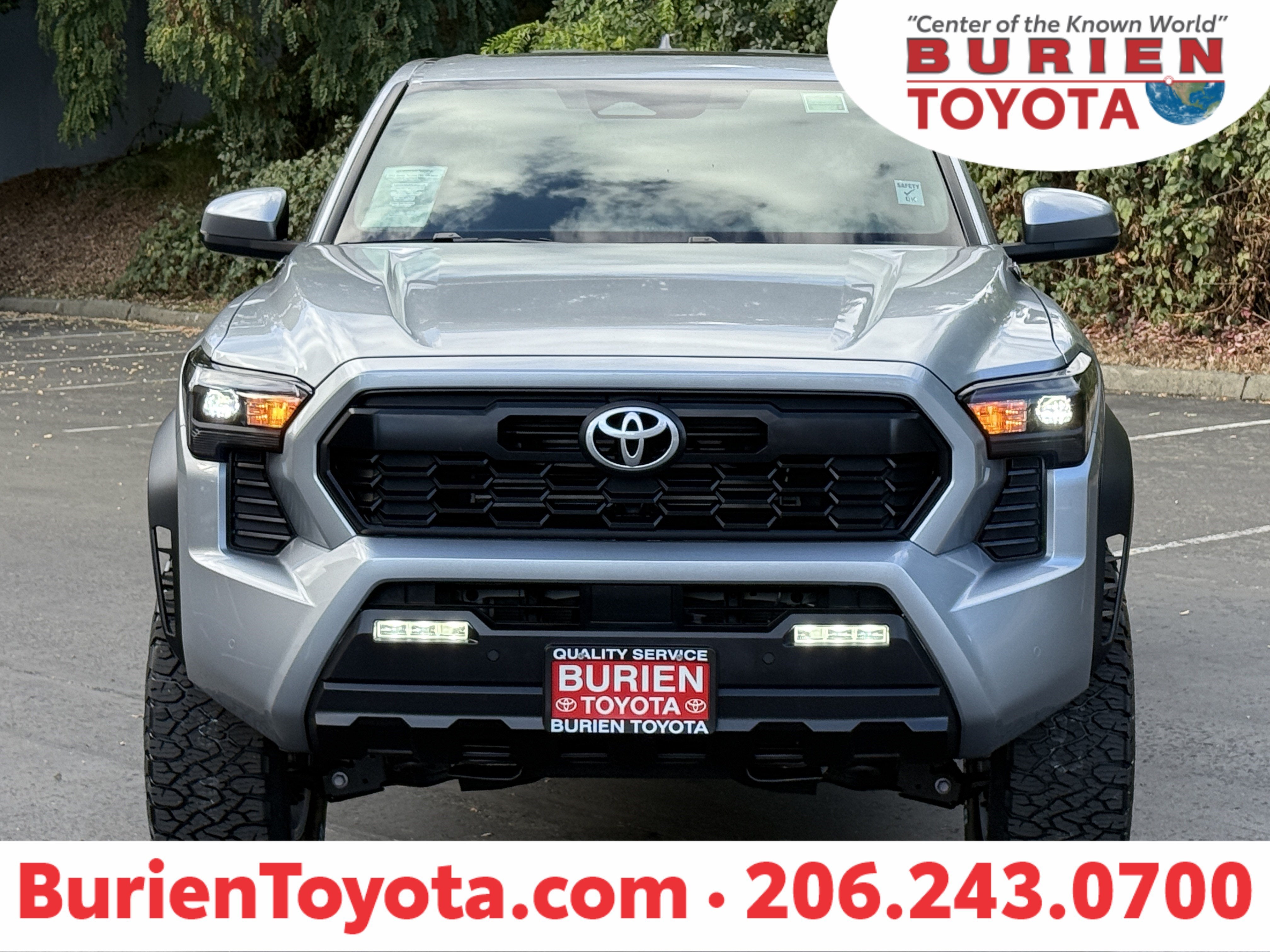 2025 Toyota Tacoma 4WD TRD Off-Road HV