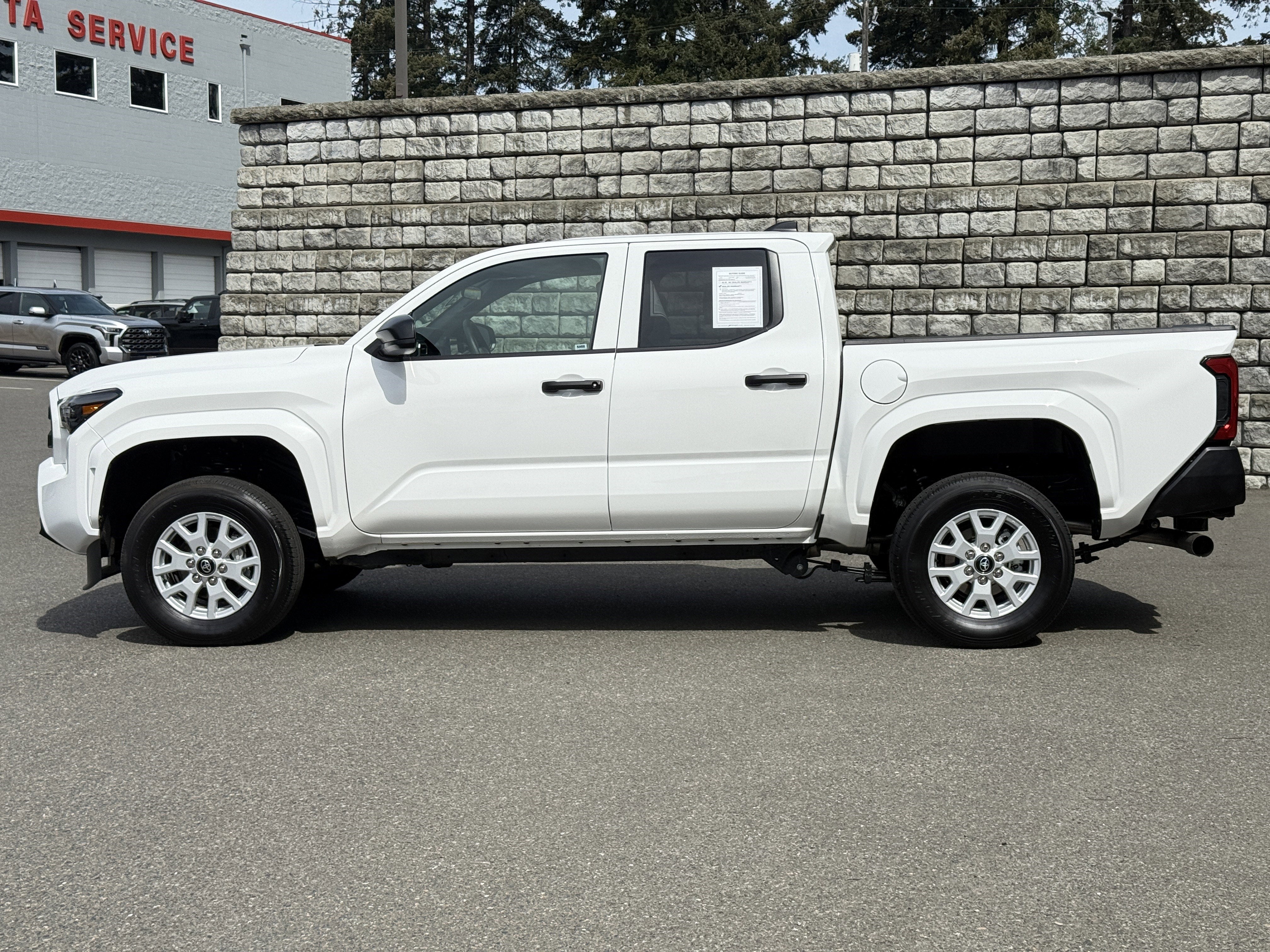 2025 Toyota Tacoma 4WD SR