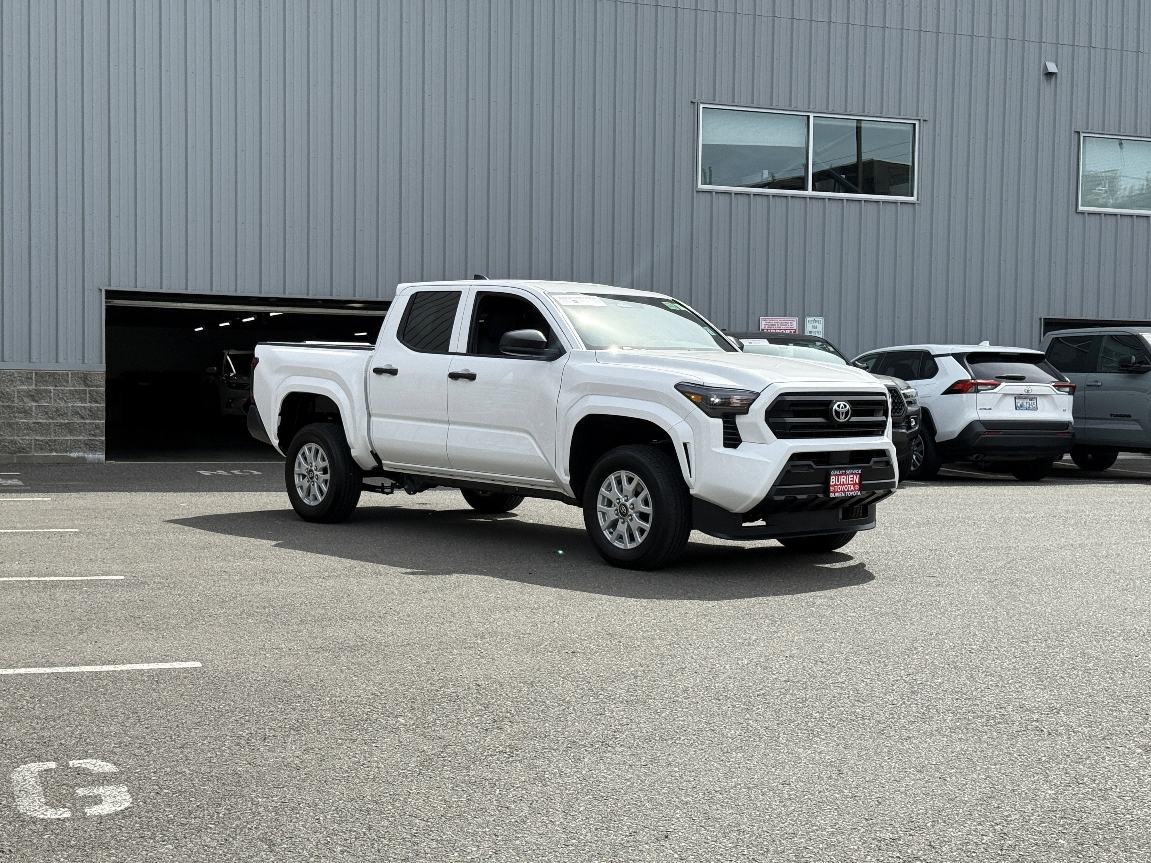 2025 Toyota Tacoma 4WD SR