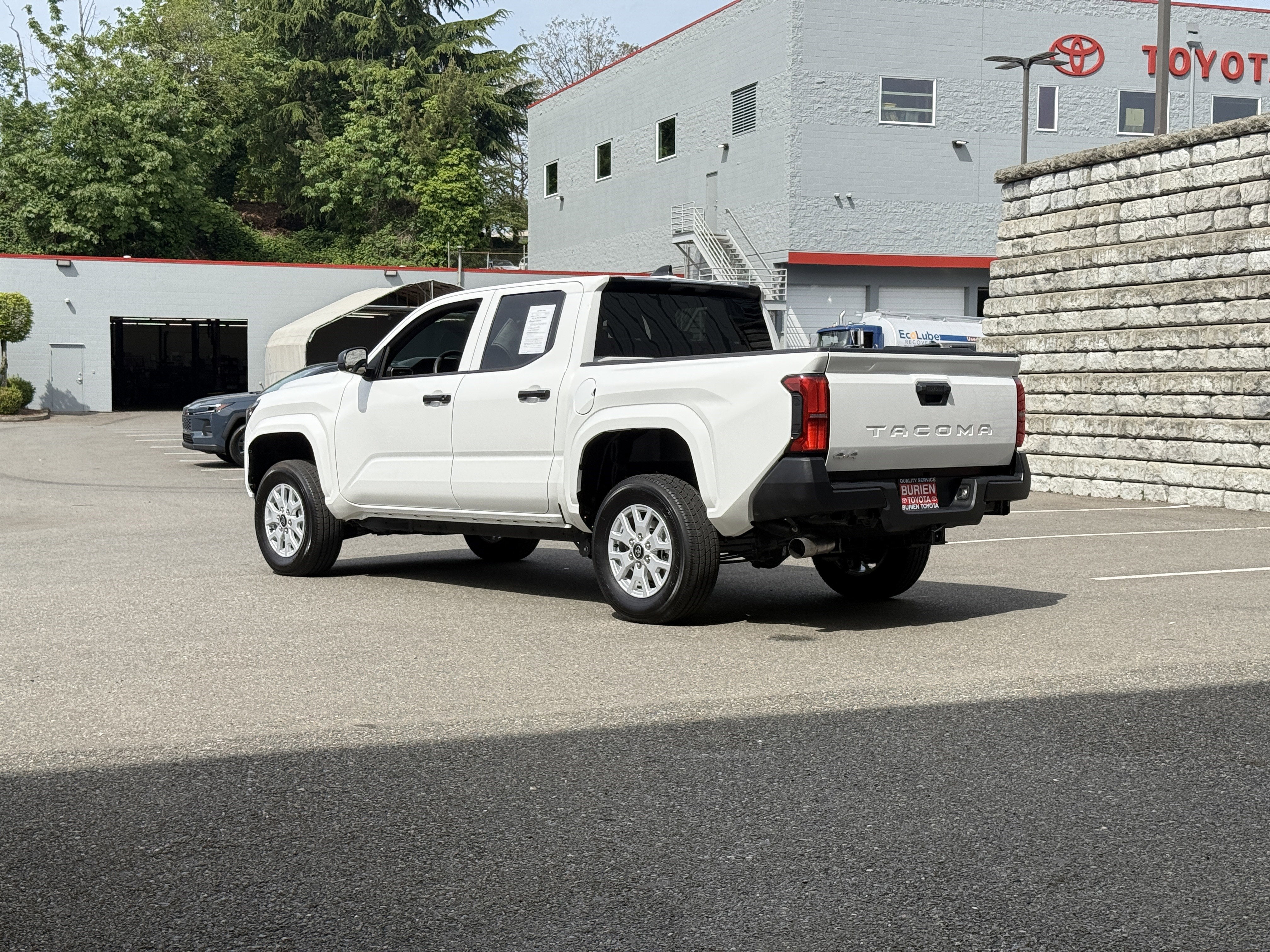 2025 Toyota Tacoma 4WD SR